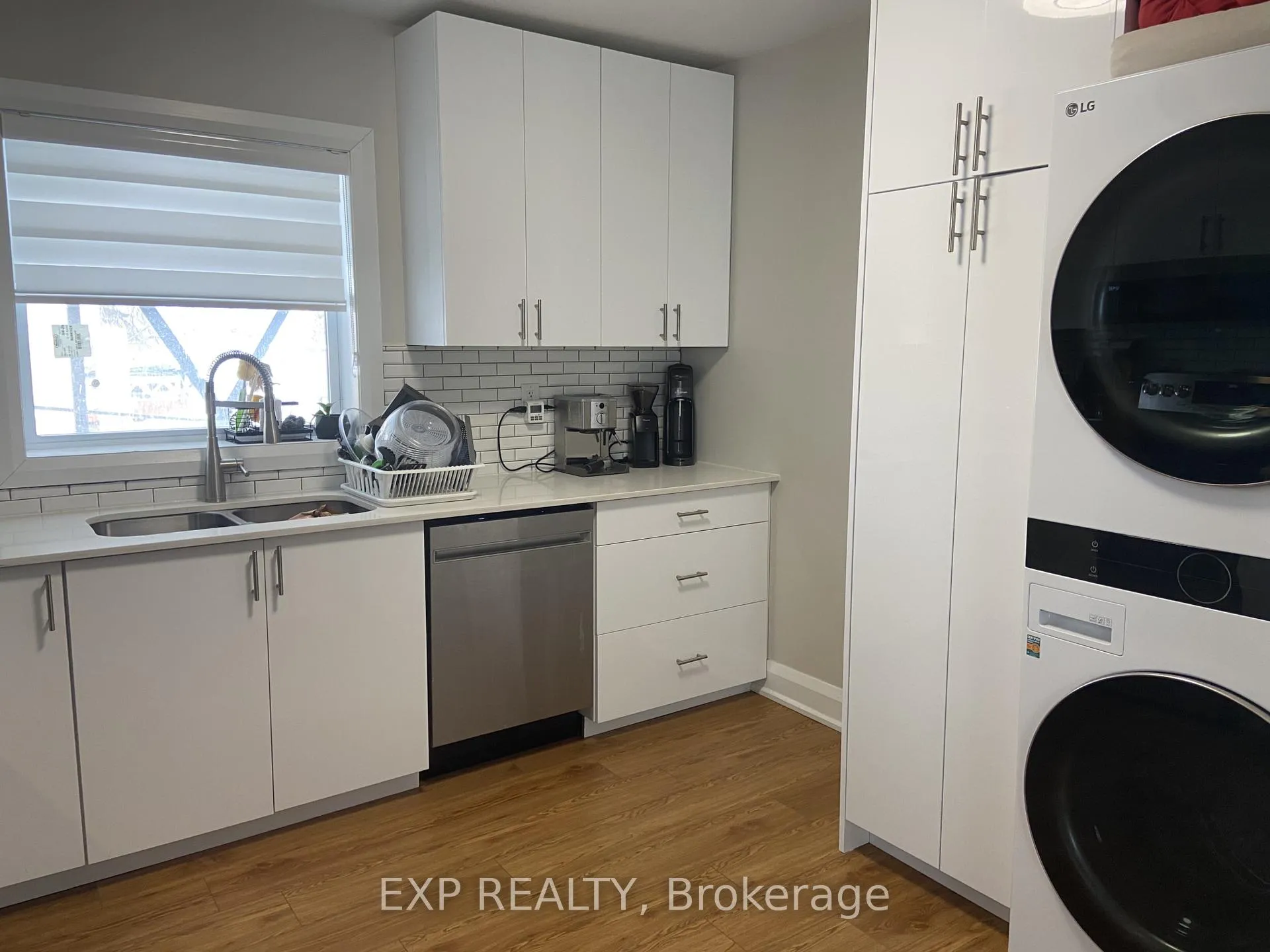 Photo 8 of Unit #2, 838 St. Laurent Boulevard, Ottawa, Castle Heights — HOMEH