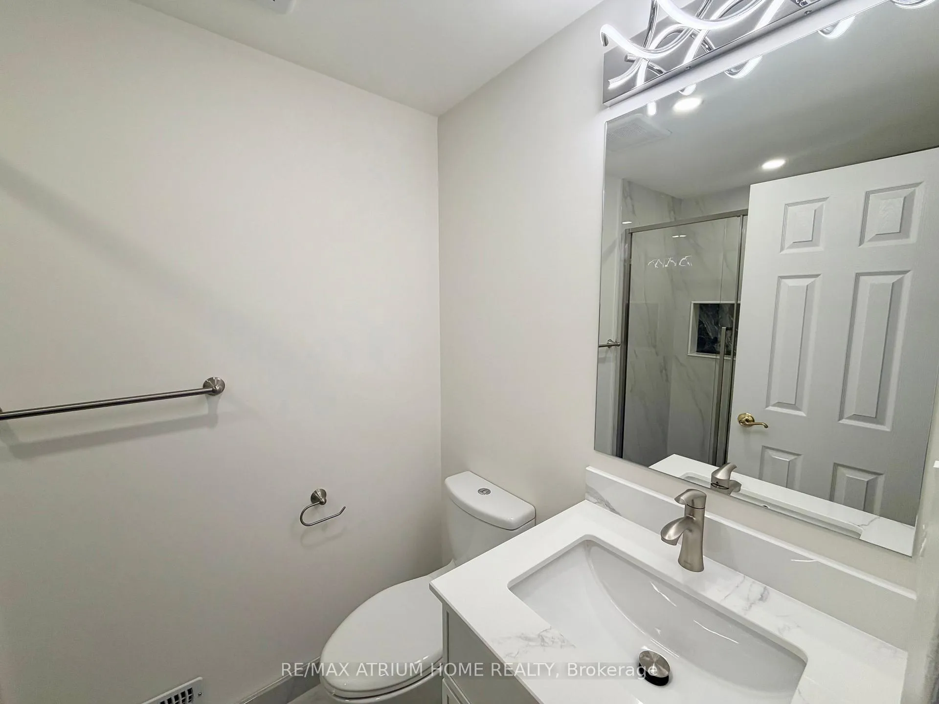 Photo 17 of 59 Carlton Road, Markham, Unionville — HOMEH