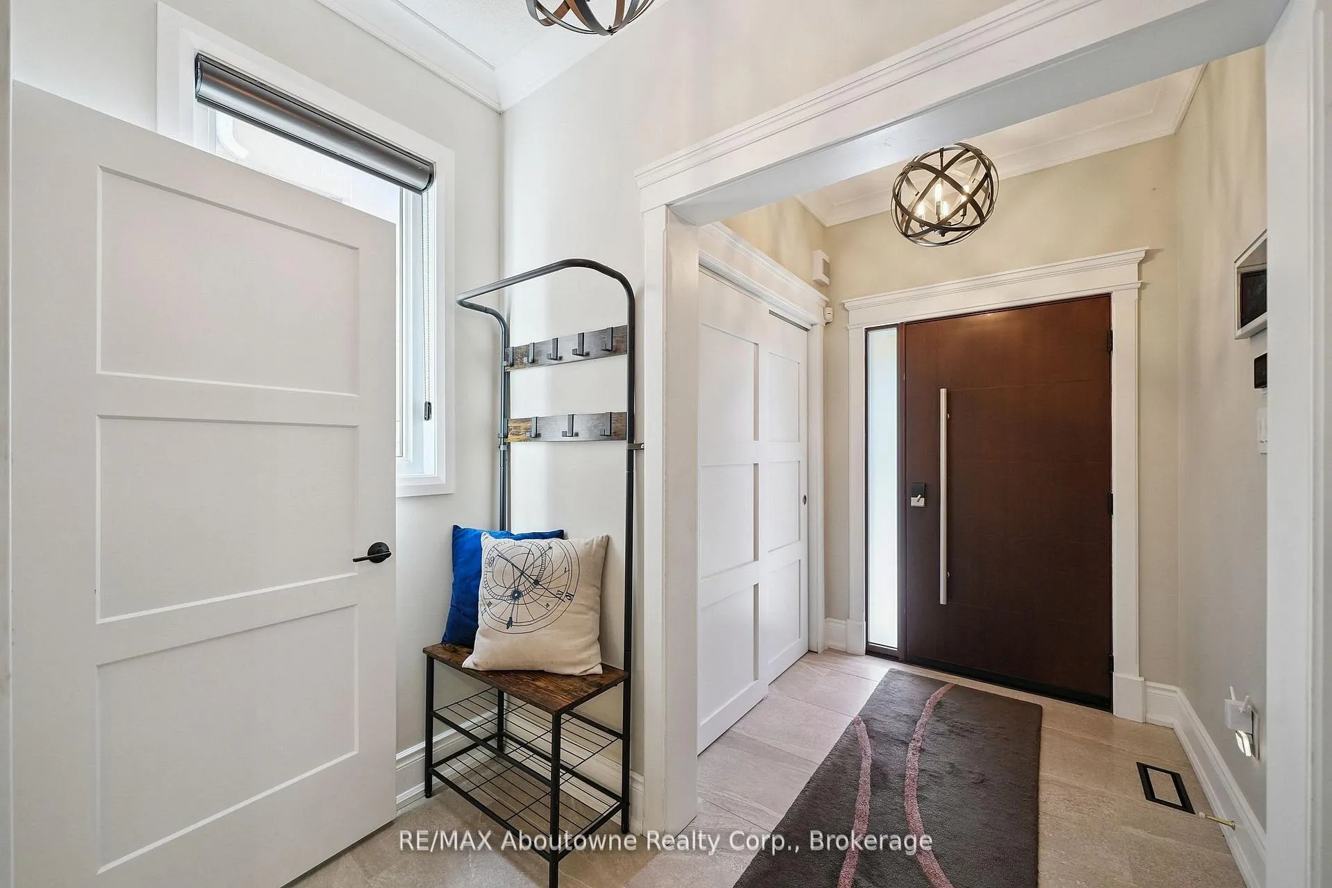 Photo 6 of 437 Jelinik Terrace, Milton, Scott — HOMEH