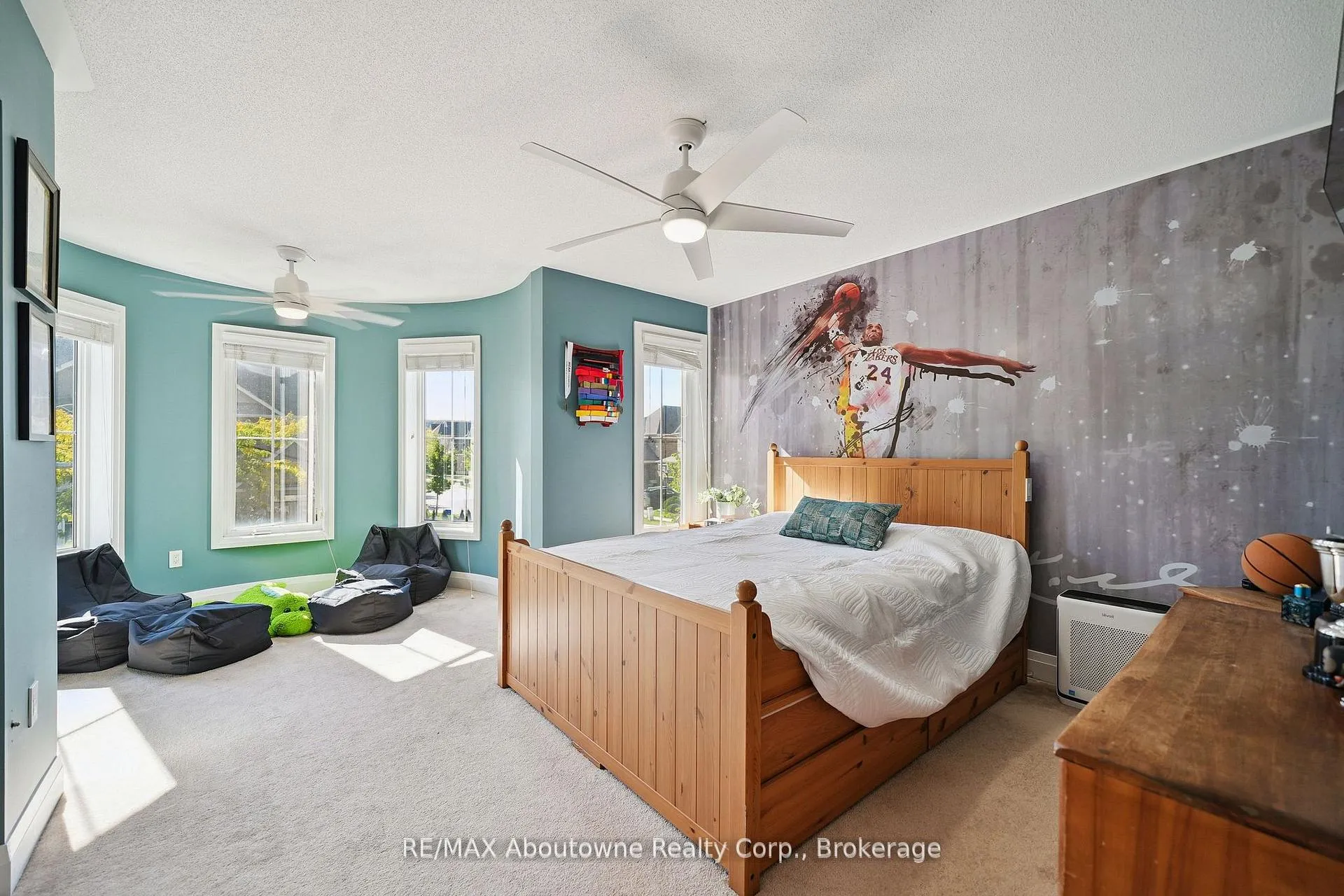 Photo 20 of 437 Jelinik Terrace, Milton, Scott — HOMEH