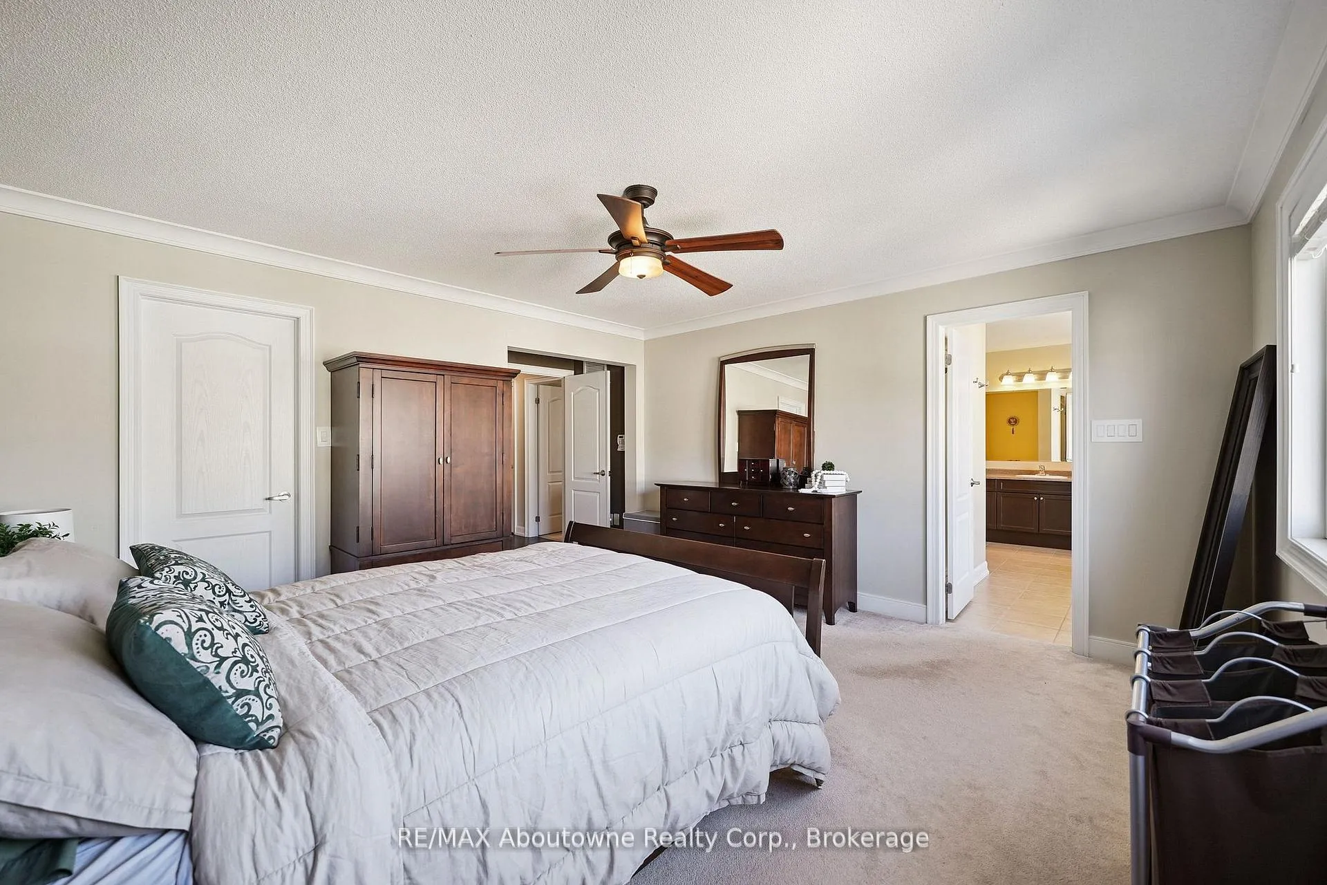 Photo 30 of 437 Jelinik Terrace, Milton, Scott — HOMEH