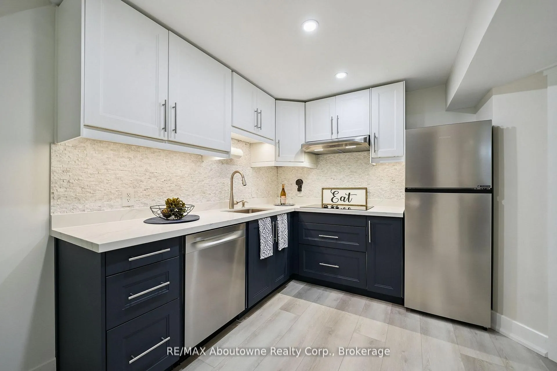Photo 33 of 437 Jelinik Terrace, Milton, Scott — HOMEH