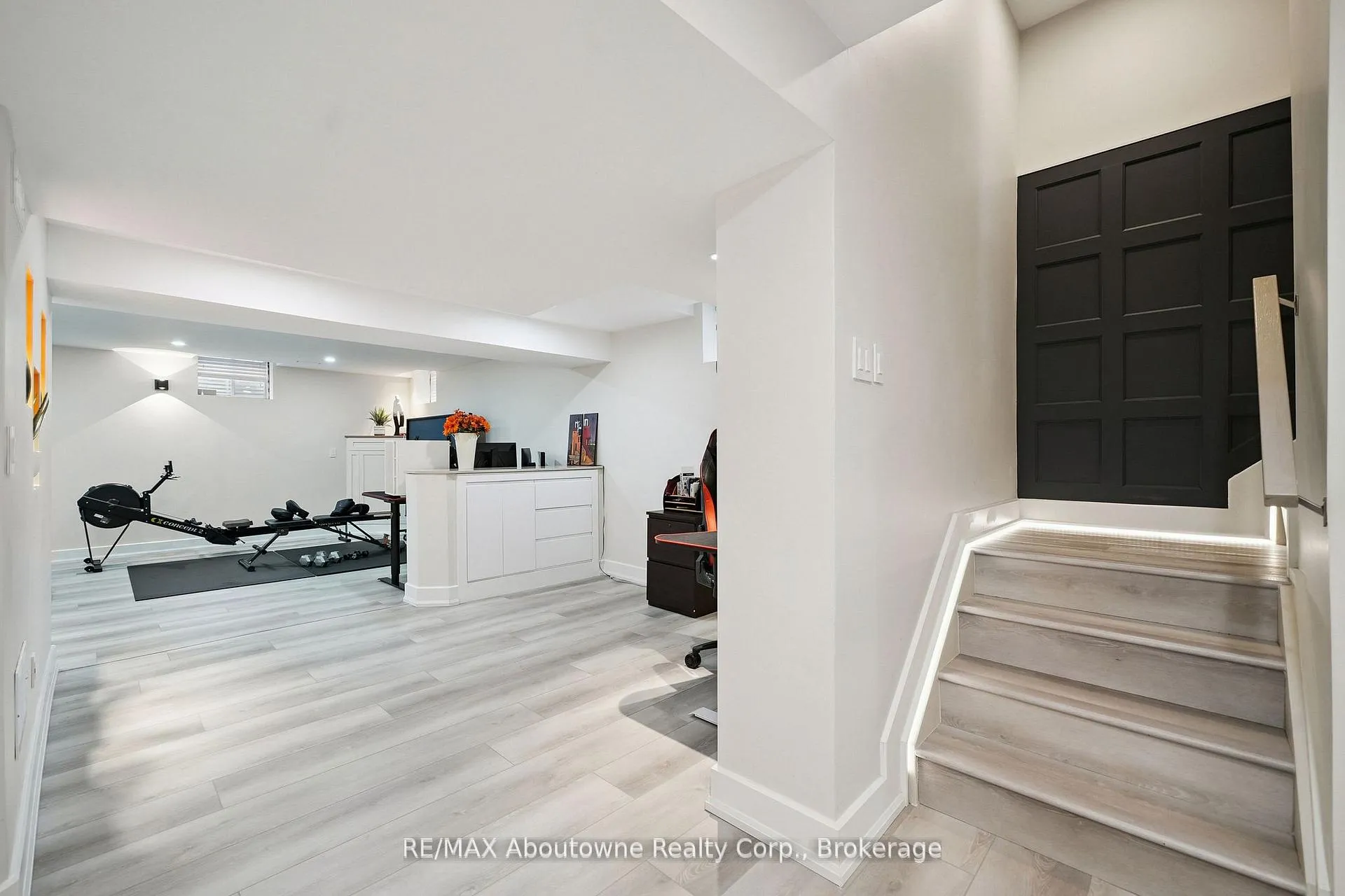 Photo 34 of 437 Jelinik Terrace, Milton, Scott — HOMEH