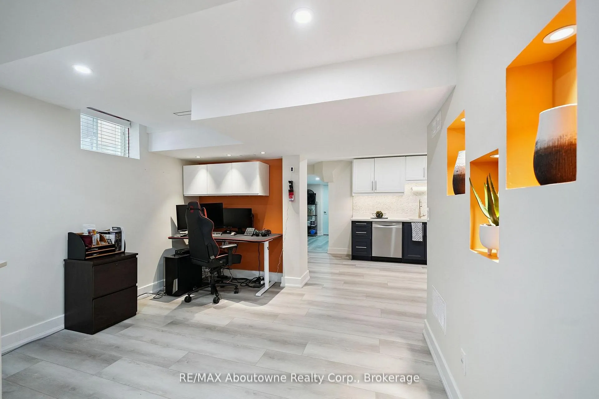 Photo 35 of 437 Jelinik Terrace, Milton, Scott — HOMEH