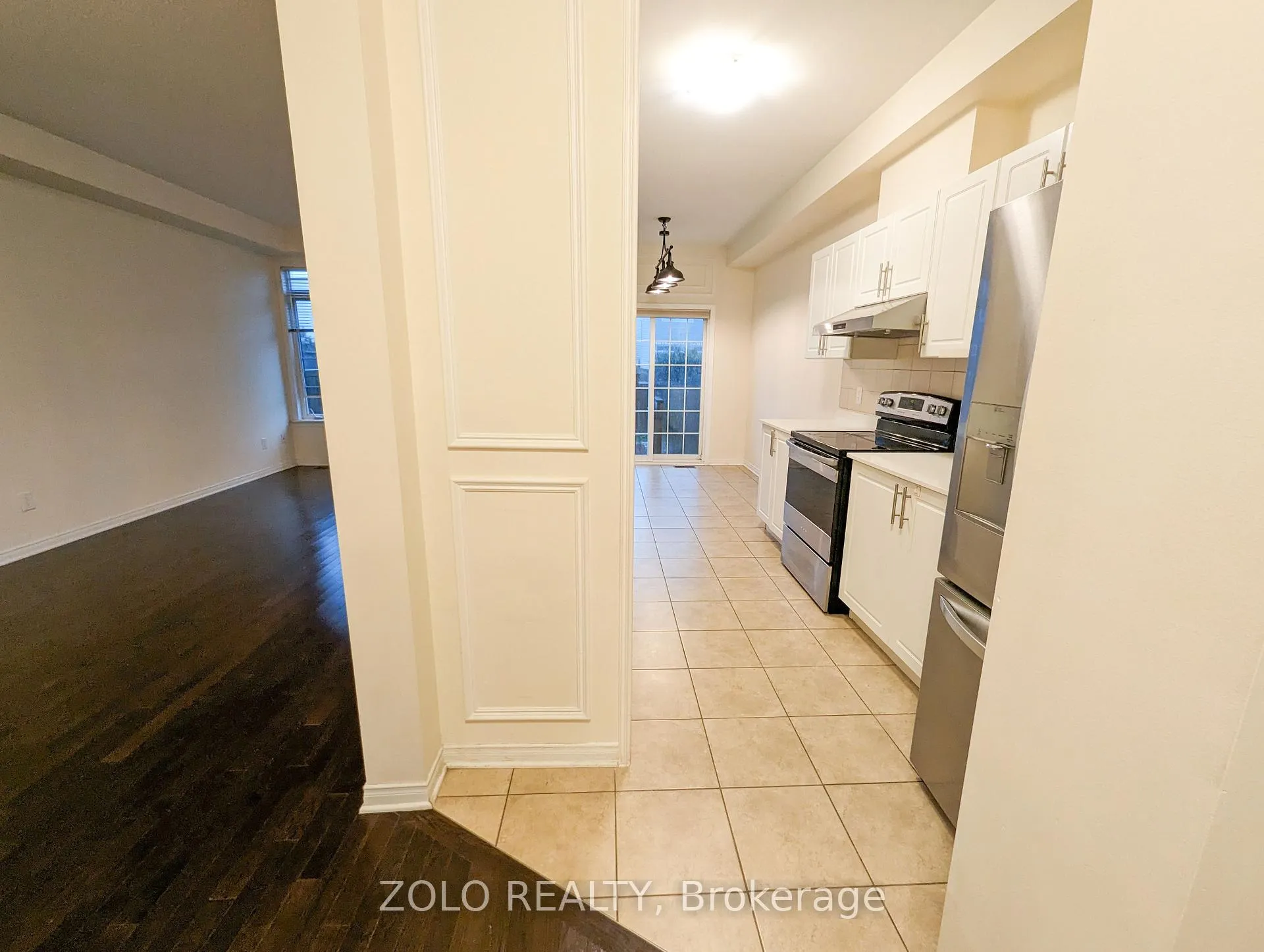 Photo 2 of 113 Lochnaw Private, Ottawa, Barrhaven - Stonebridge — HOMEH