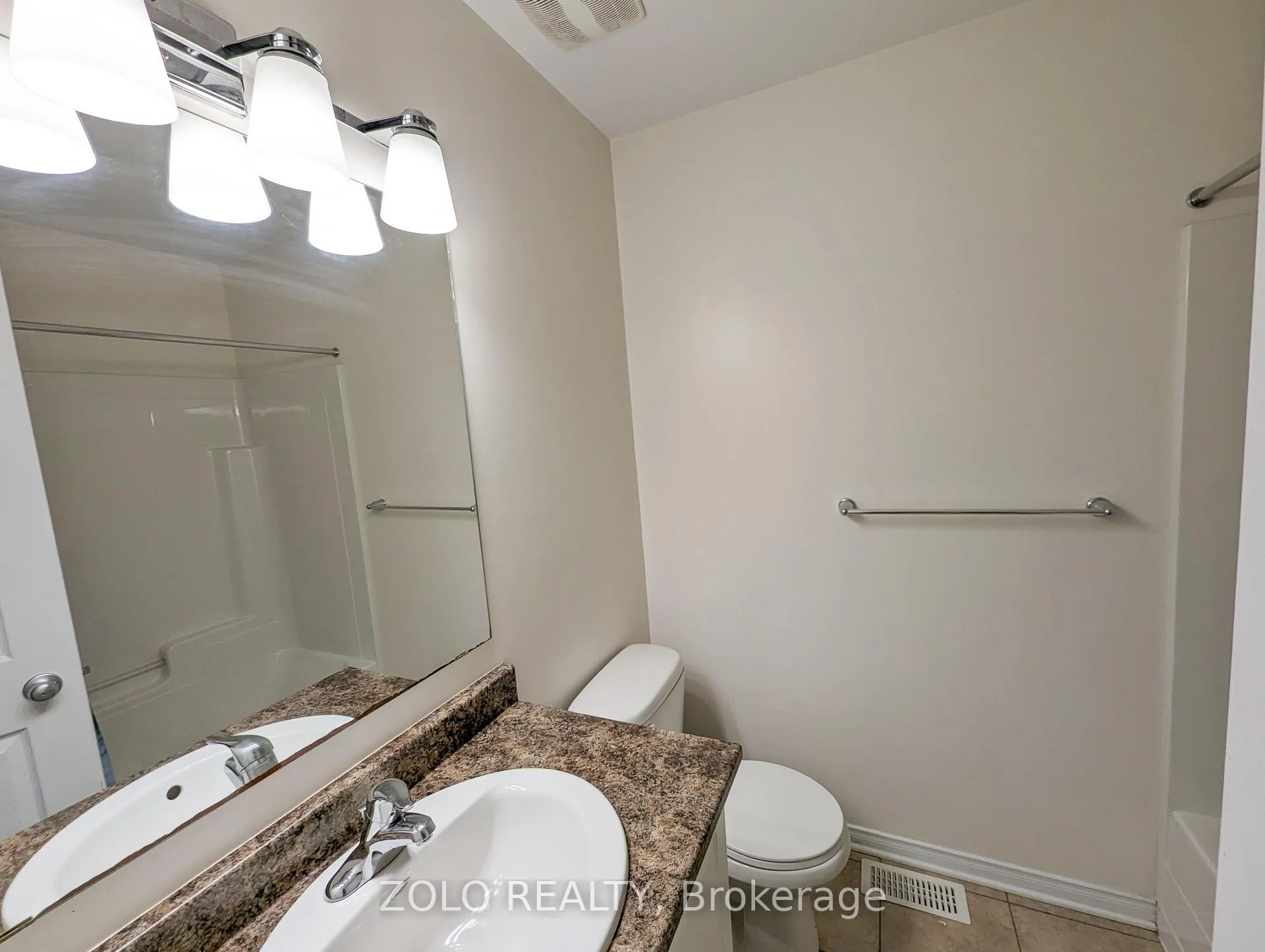 Photo 14 of 113 Lochnaw Private, Ottawa, Barrhaven - Stonebridge — HOMEH