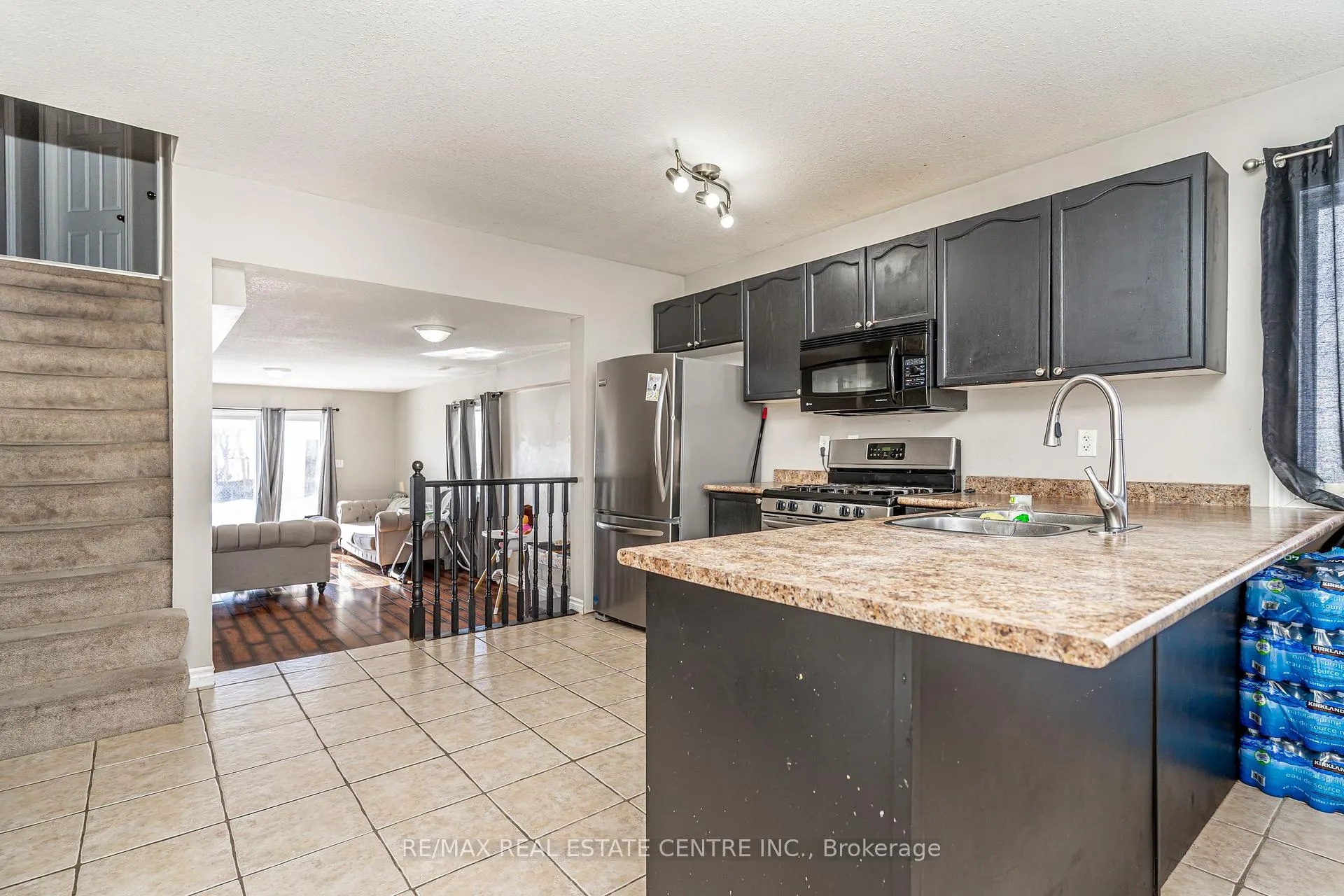 Photo 7 of 75 Campbell Avenue, Barrie, Allandale — HOMEH