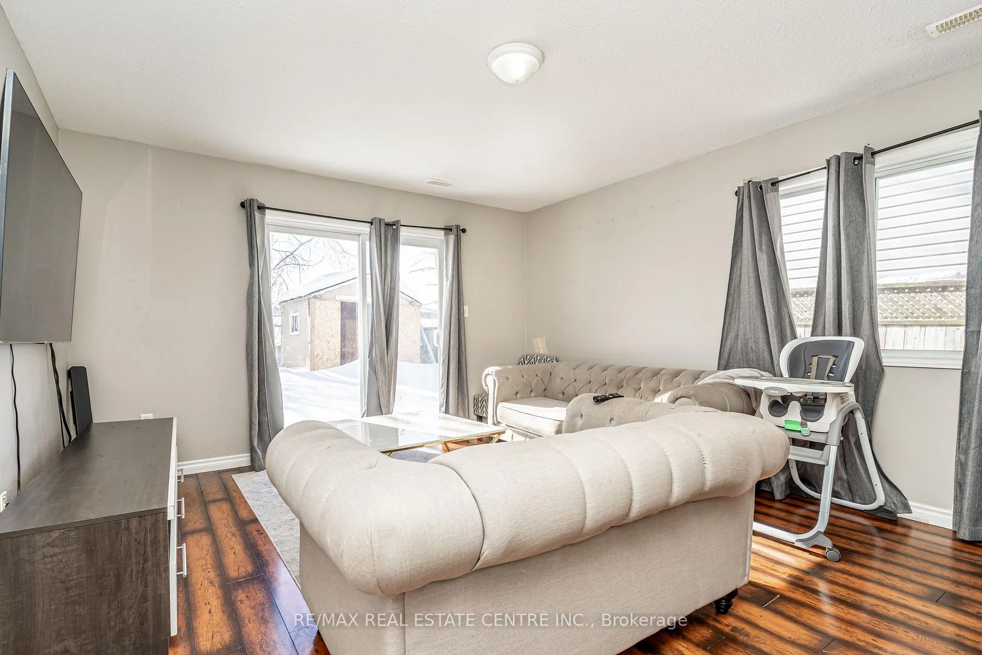 Photo 11 of 75 Campbell Avenue, Barrie, Allandale — HOMEH