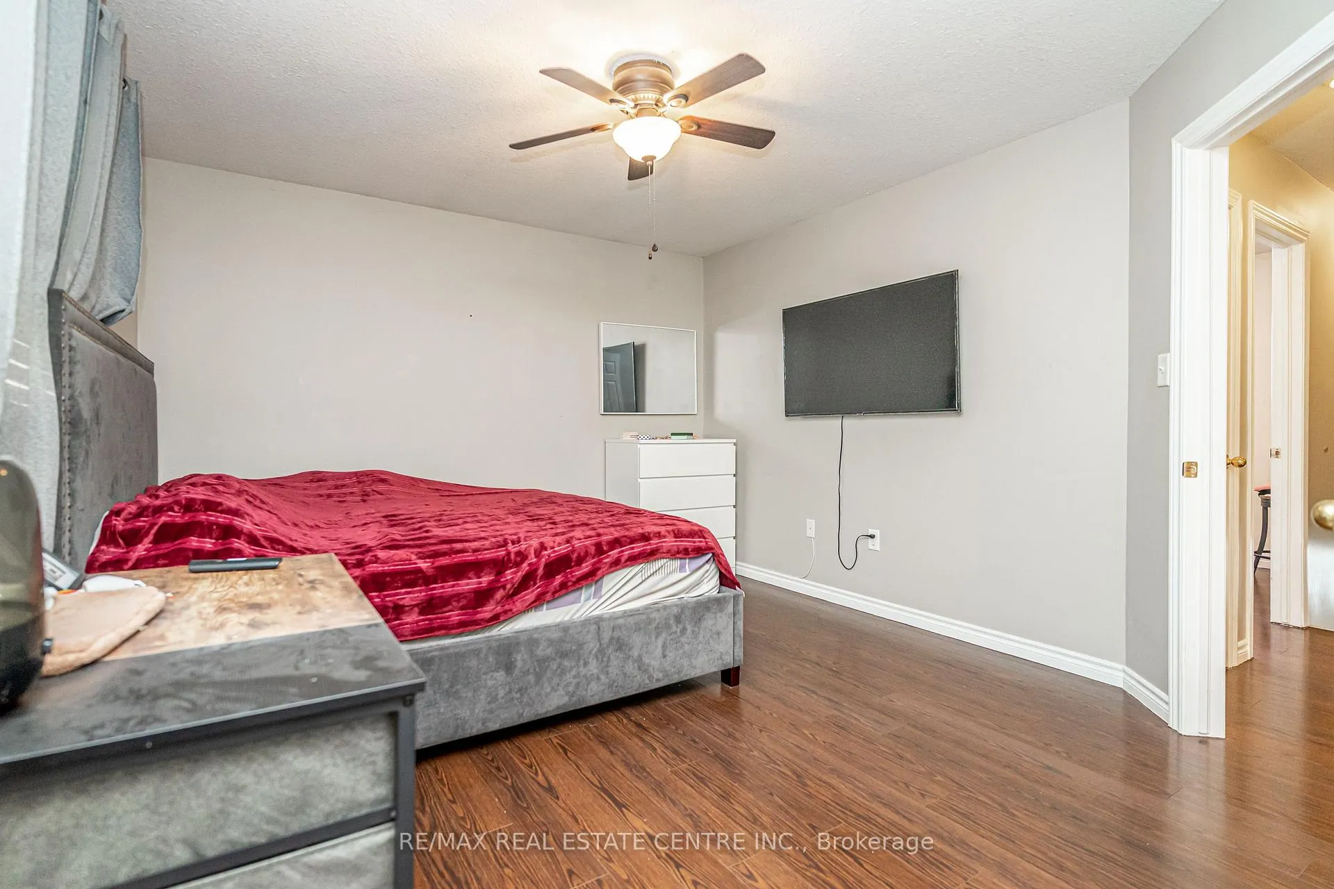 Photo 21 of 75 Campbell Avenue, Barrie, Allandale — HOMEH