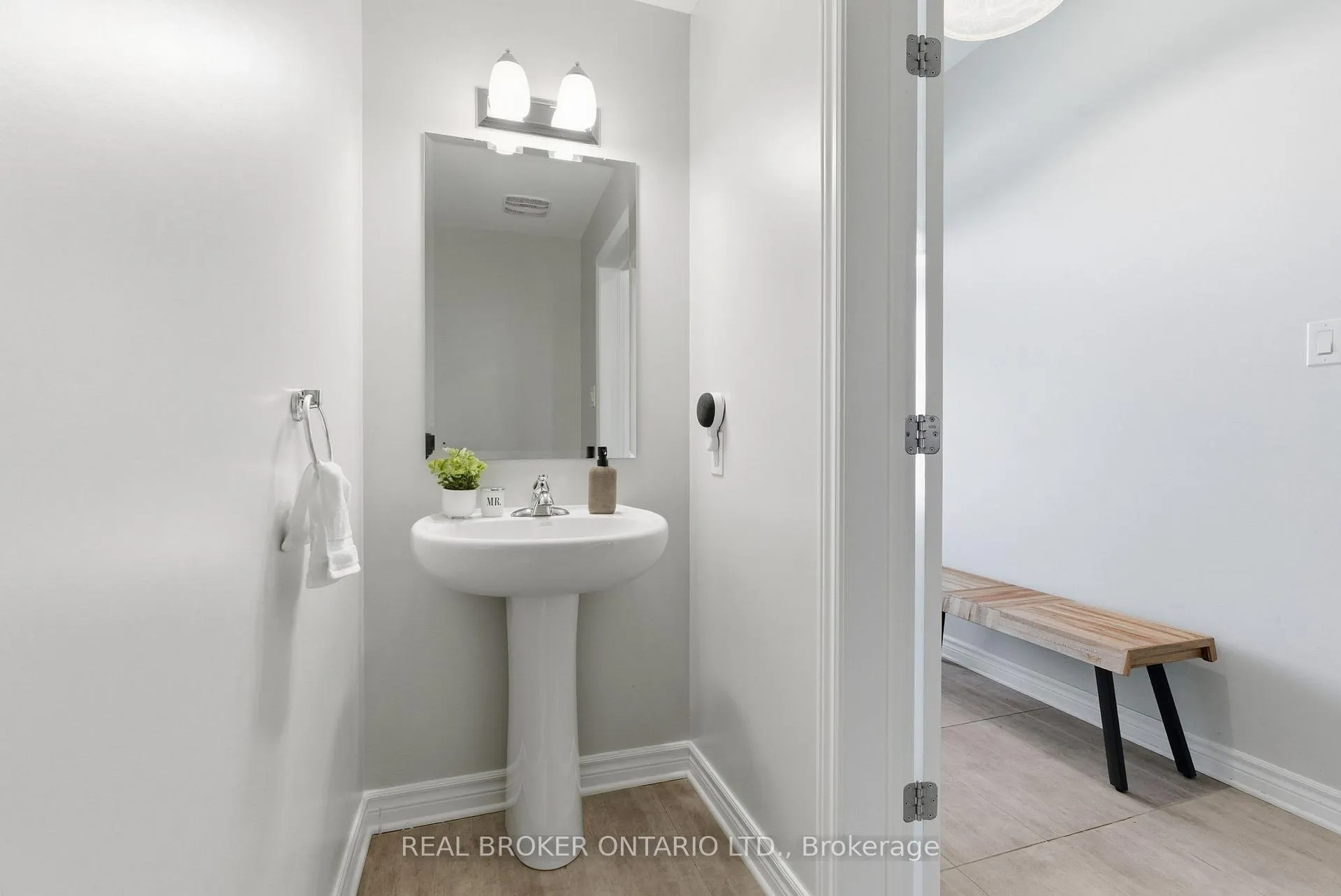 Photo 5 of 532 Fawn Valley Private, Ottawa, Blossom Park/Kemp Park/Findlay Creek — HOMEH