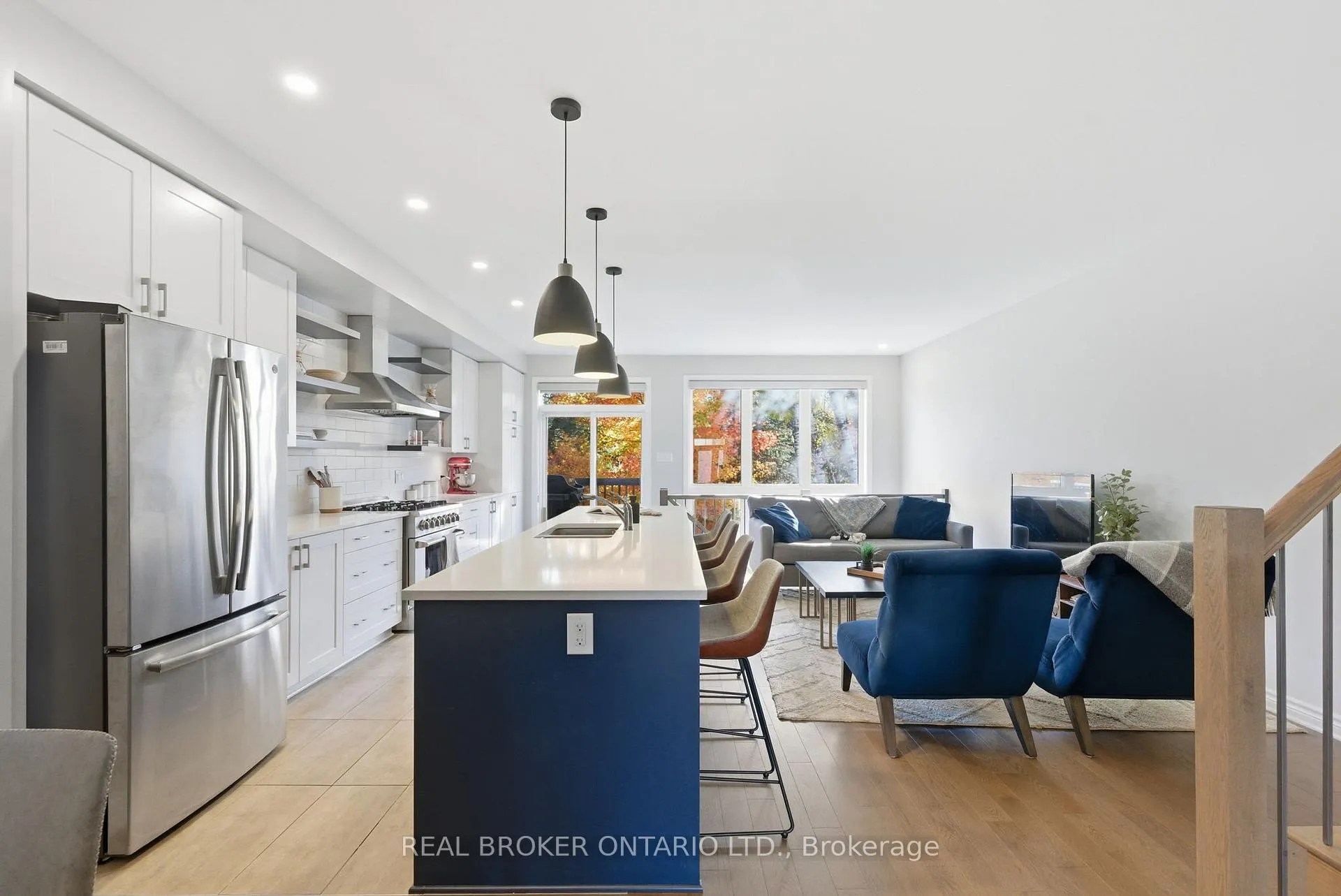 Photo 8 of 532 Fawn Valley Private, Ottawa, Blossom Park/Kemp Park/Findlay Creek — HOMEH