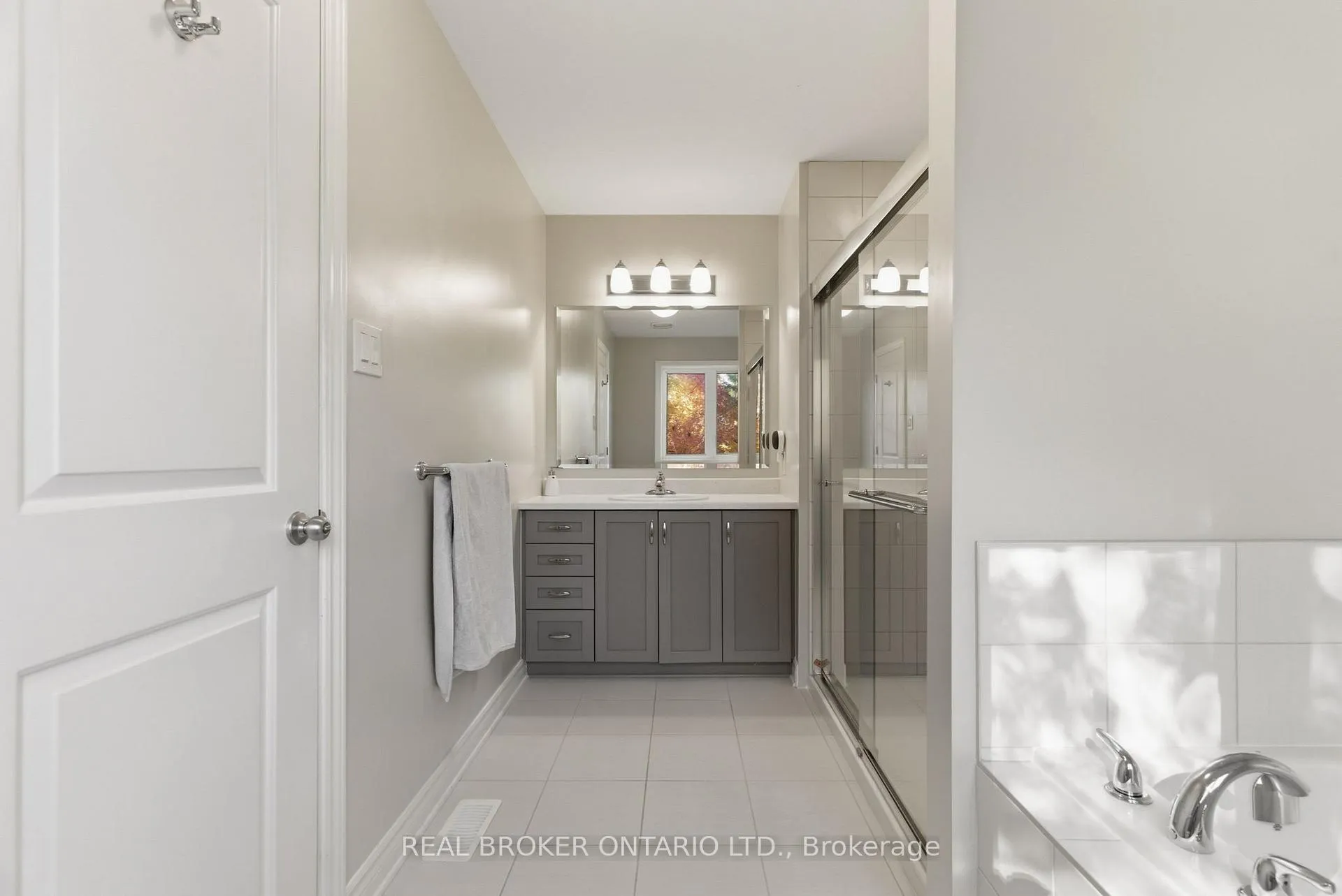 Photo 23 of 532 Fawn Valley Private, Ottawa, Blossom Park/Kemp Park/Findlay Creek — HOMEH
