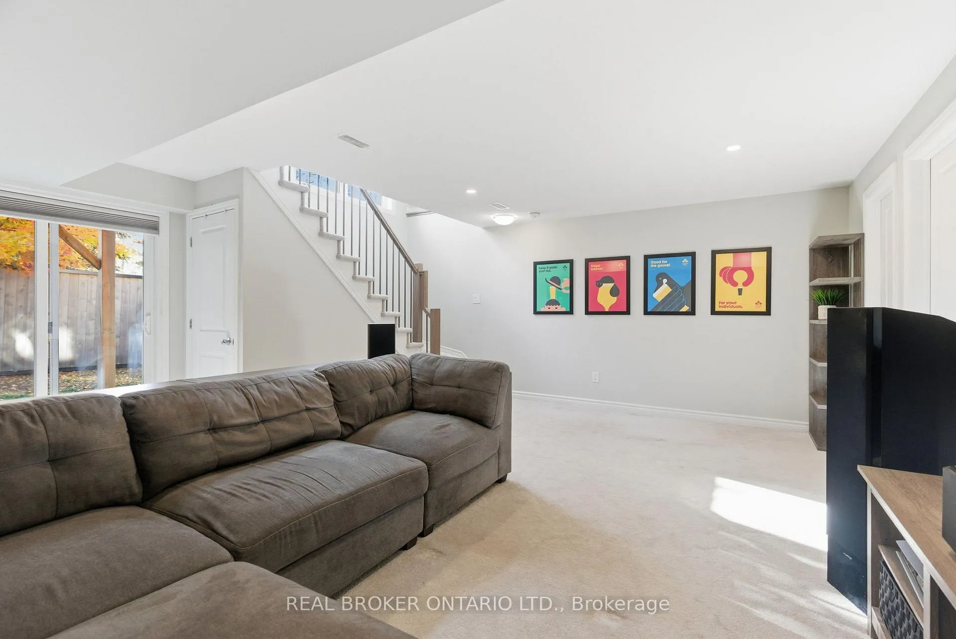 Photo 33 of 532 Fawn Valley Private, Ottawa, Blossom Park/Kemp Park/Findlay Creek — HOMEH