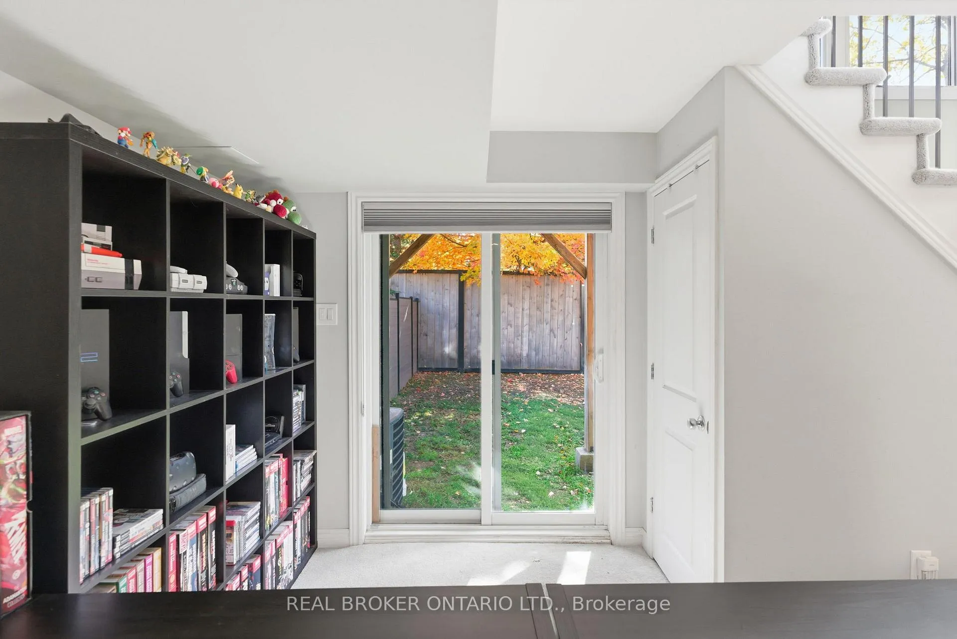 Photo 34 of 532 Fawn Valley Private, Ottawa, Blossom Park/Kemp Park/Findlay Creek — HOMEH