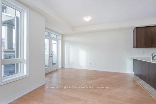 Photo 3 of Unit 4, 9601 Jane Street, Vaughan, Maple — HOMEH