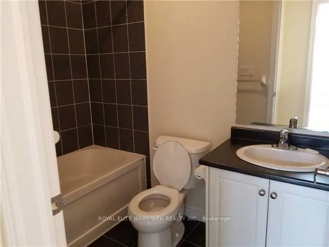 Photo 12 of Unit 4, 9601 Jane Street, Vaughan, Maple — HOMEH