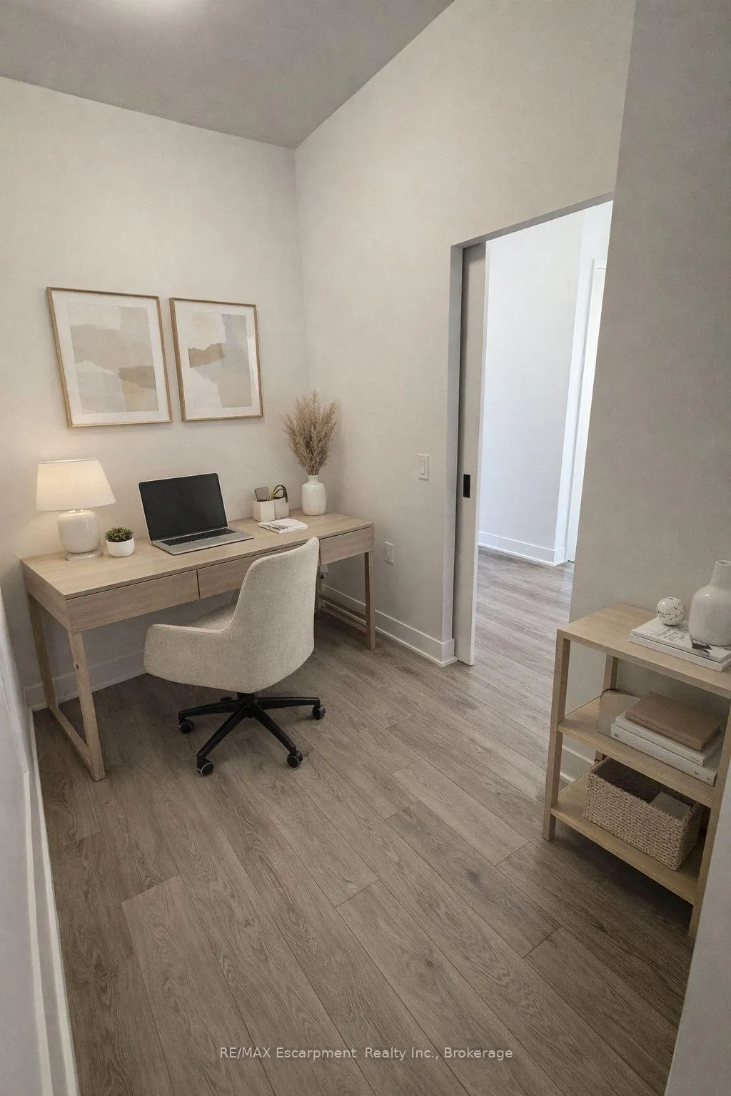 Photo 5 of Unit 704, 2088 James Street, Burlington, Brant — HOMEH