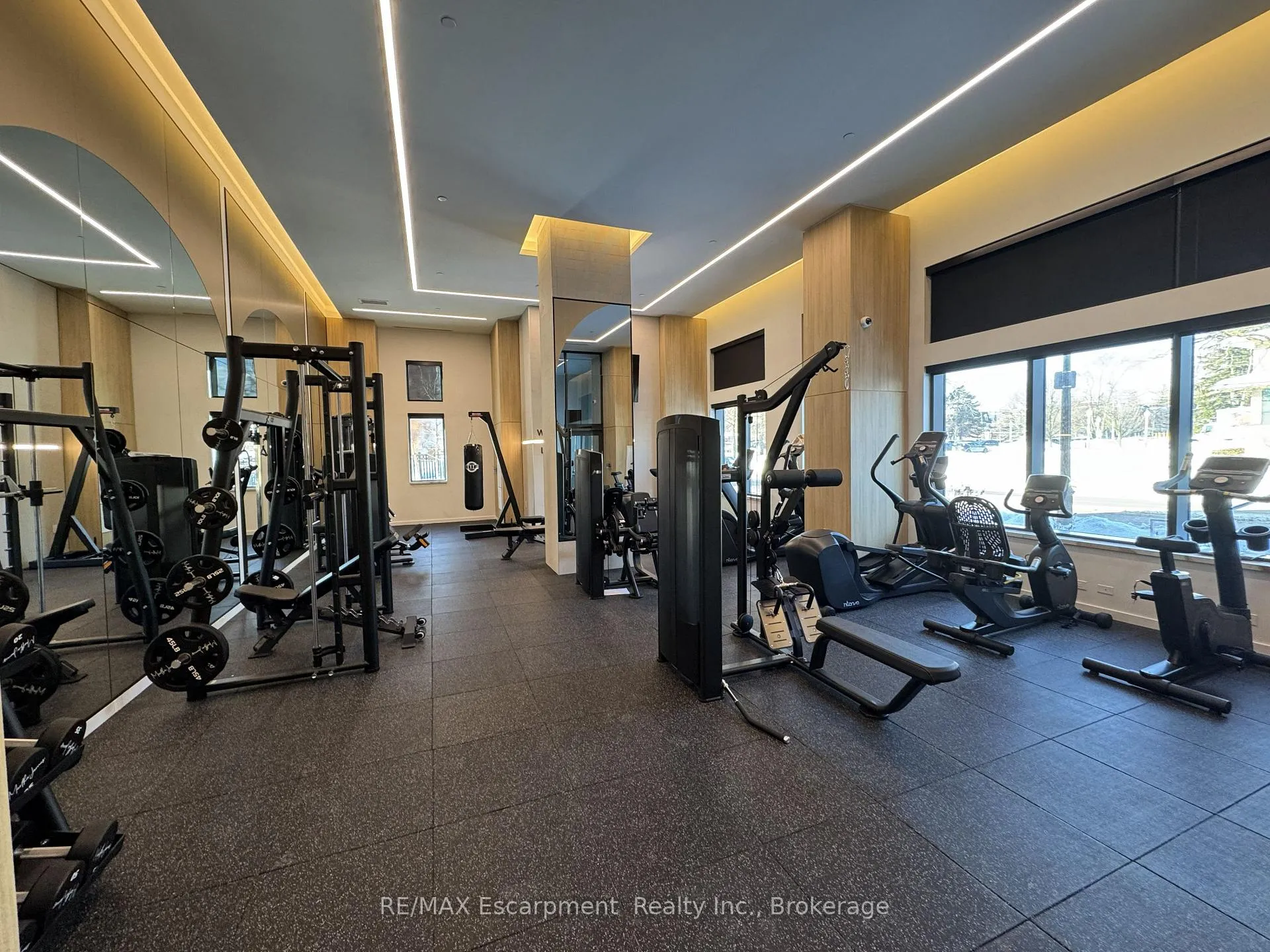 Photo 8 of Unit 704, 2088 James Street, Burlington, Brant — HOMEH
