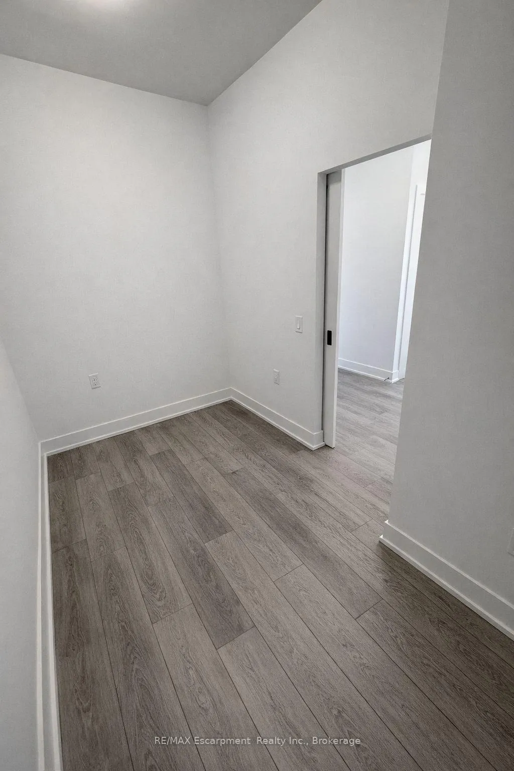 Photo 17 of Unit 704, 2088 James Street, Burlington, Brant — HOMEH
