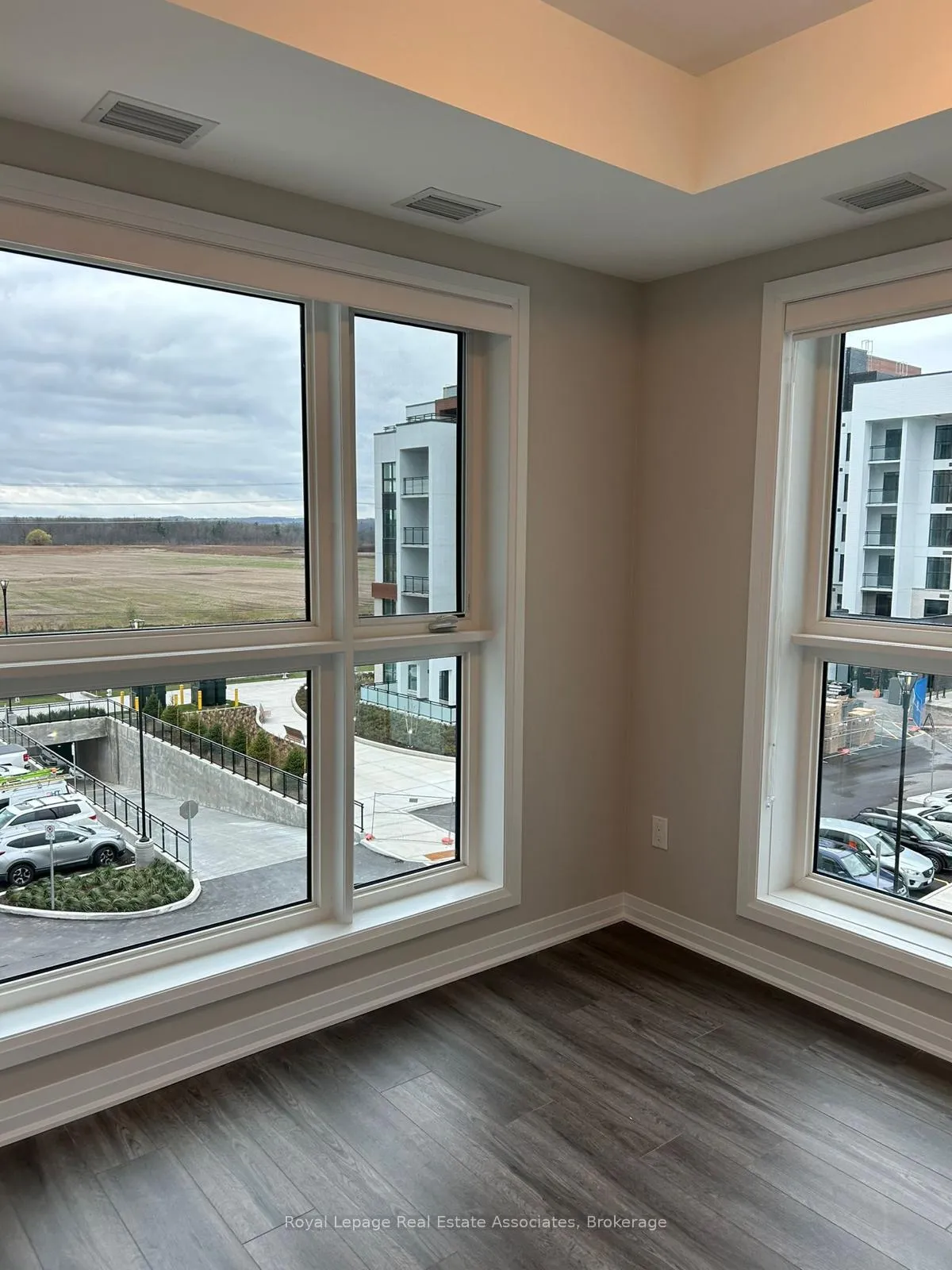 Photo 13 of Unit 416, 480 Gordon Krantz Avenue, Milton, Walker — HOMEH