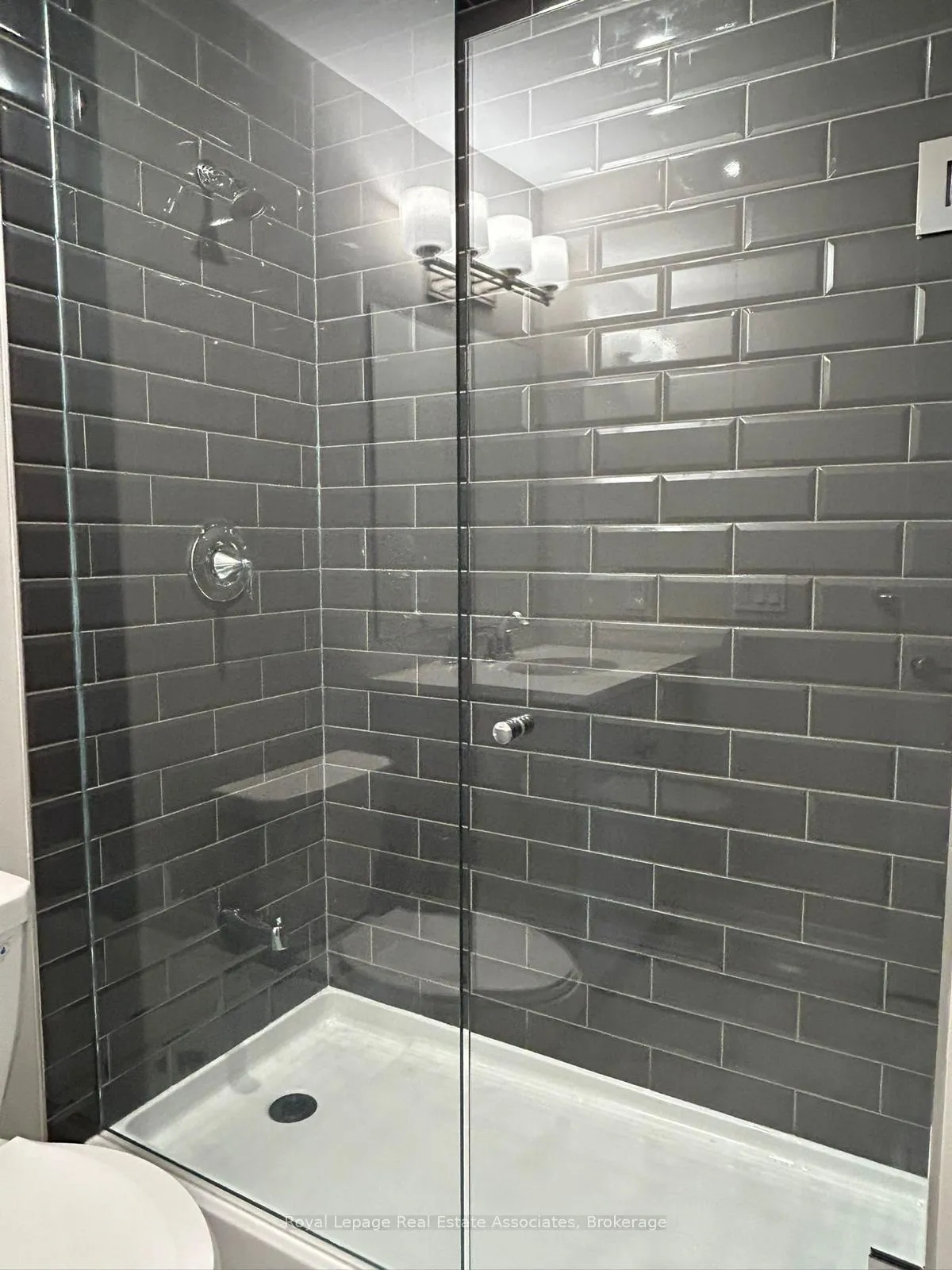 Photo 15 of Unit 416, 480 Gordon Krantz Avenue, Milton, Walker — HOMEH