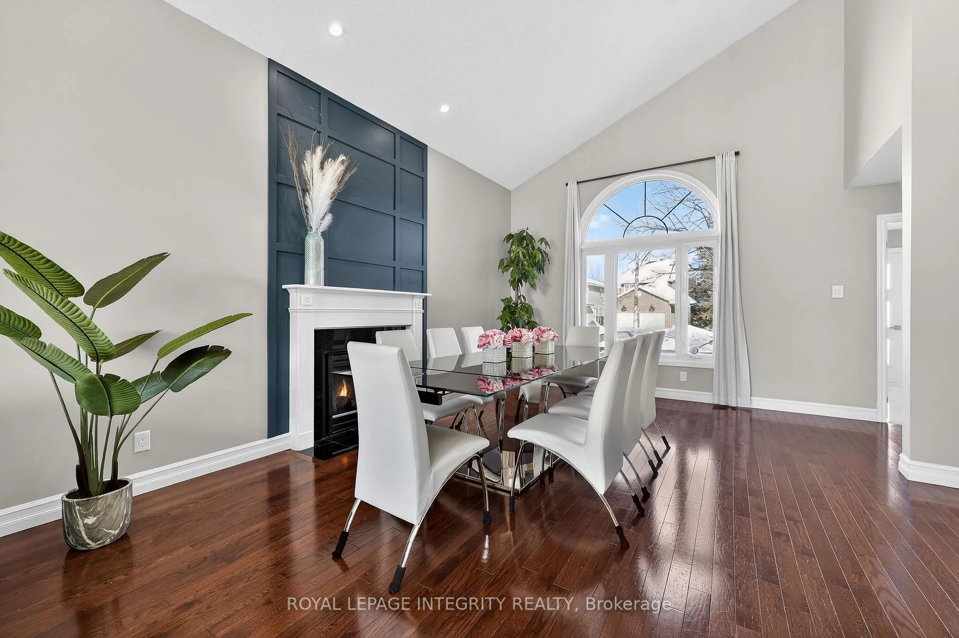 Photo 6 of 1380 Diane Crescent, Ottawa, Fallingbrook/Ridgemount — HOMEH