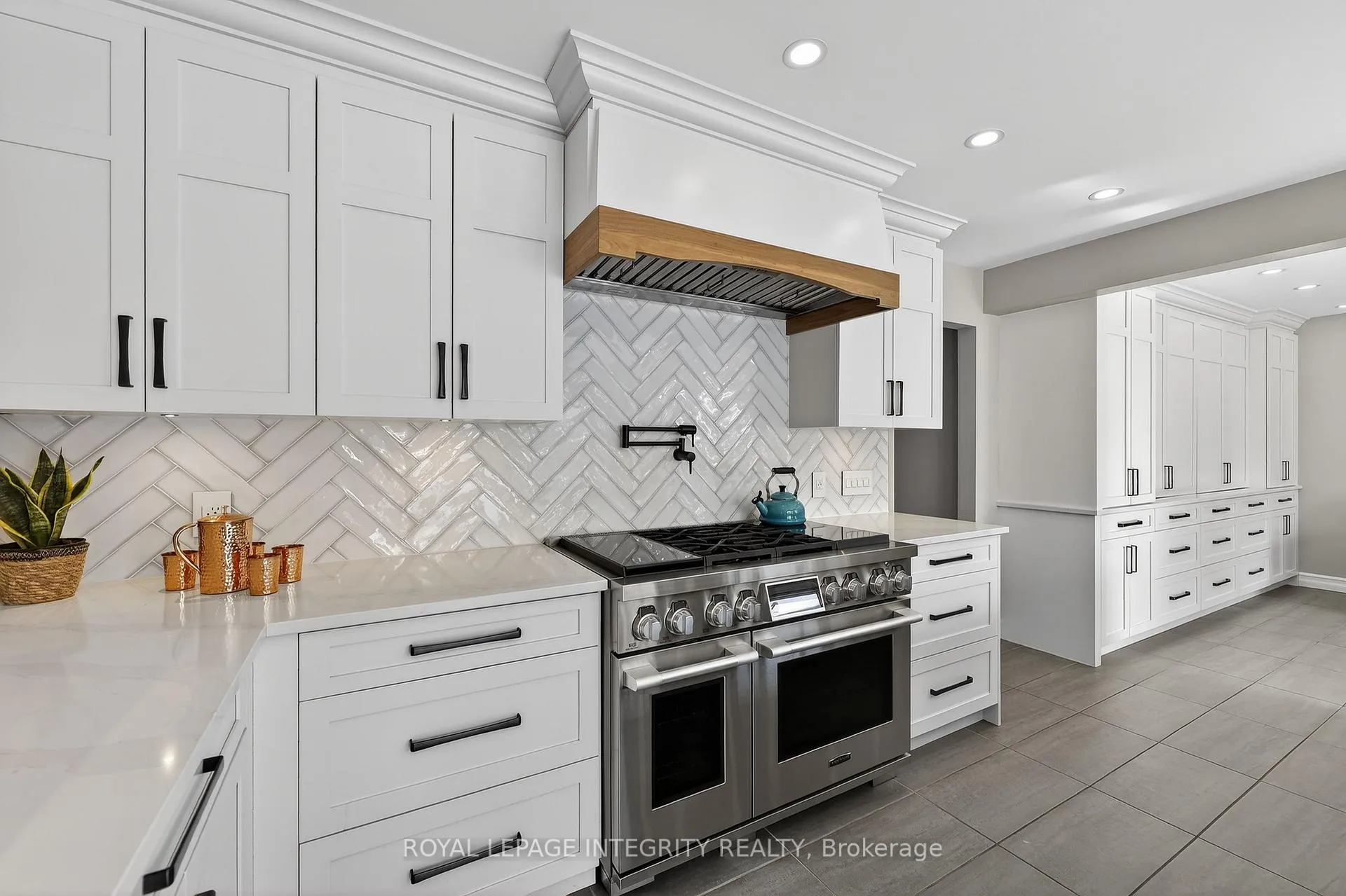 Photo 15 of 1380 Diane Crescent, Ottawa, Fallingbrook/Ridgemount — HOMEH