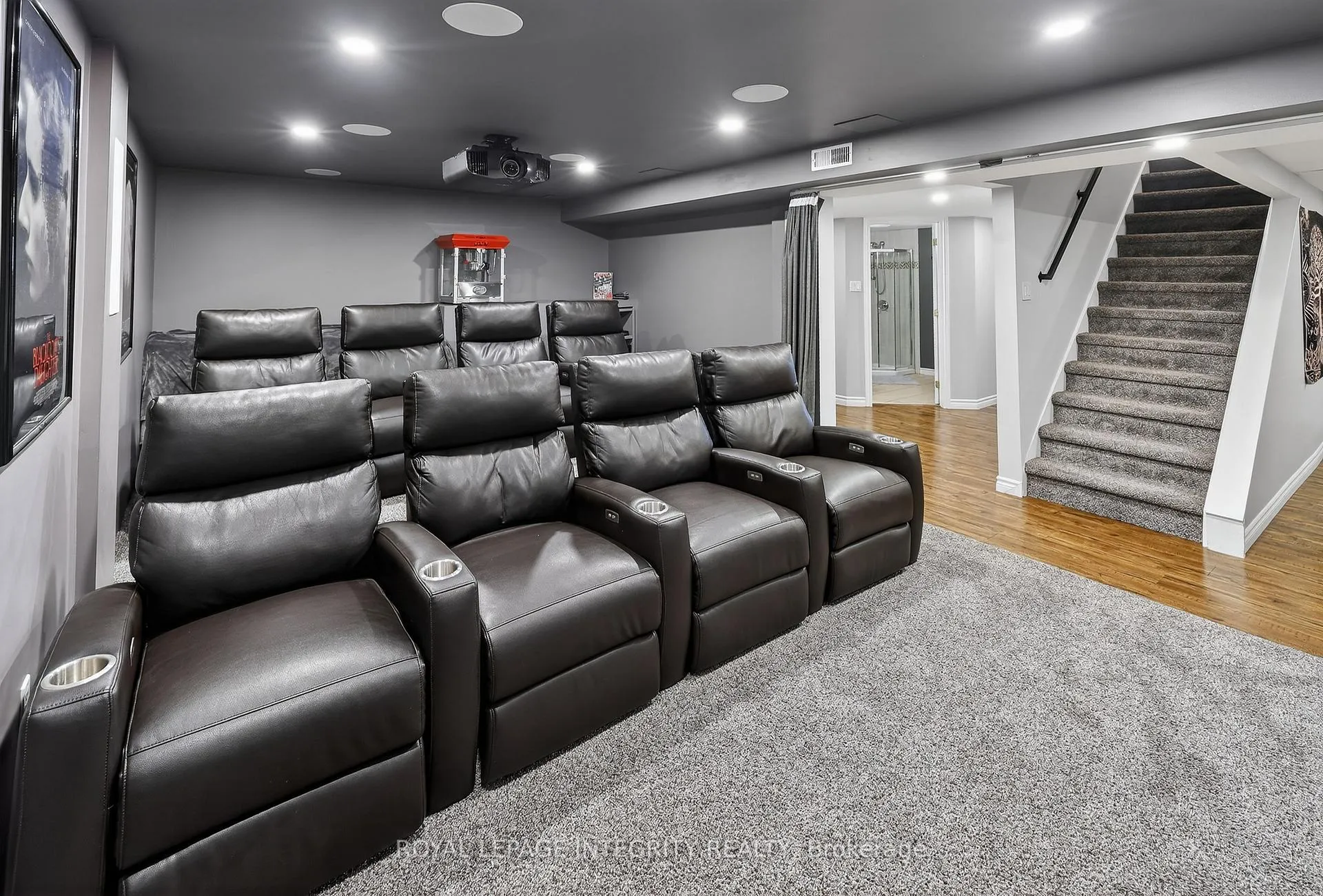 Photo 44 of 1380 Diane Crescent, Ottawa, Fallingbrook/Ridgemount — HOMEH