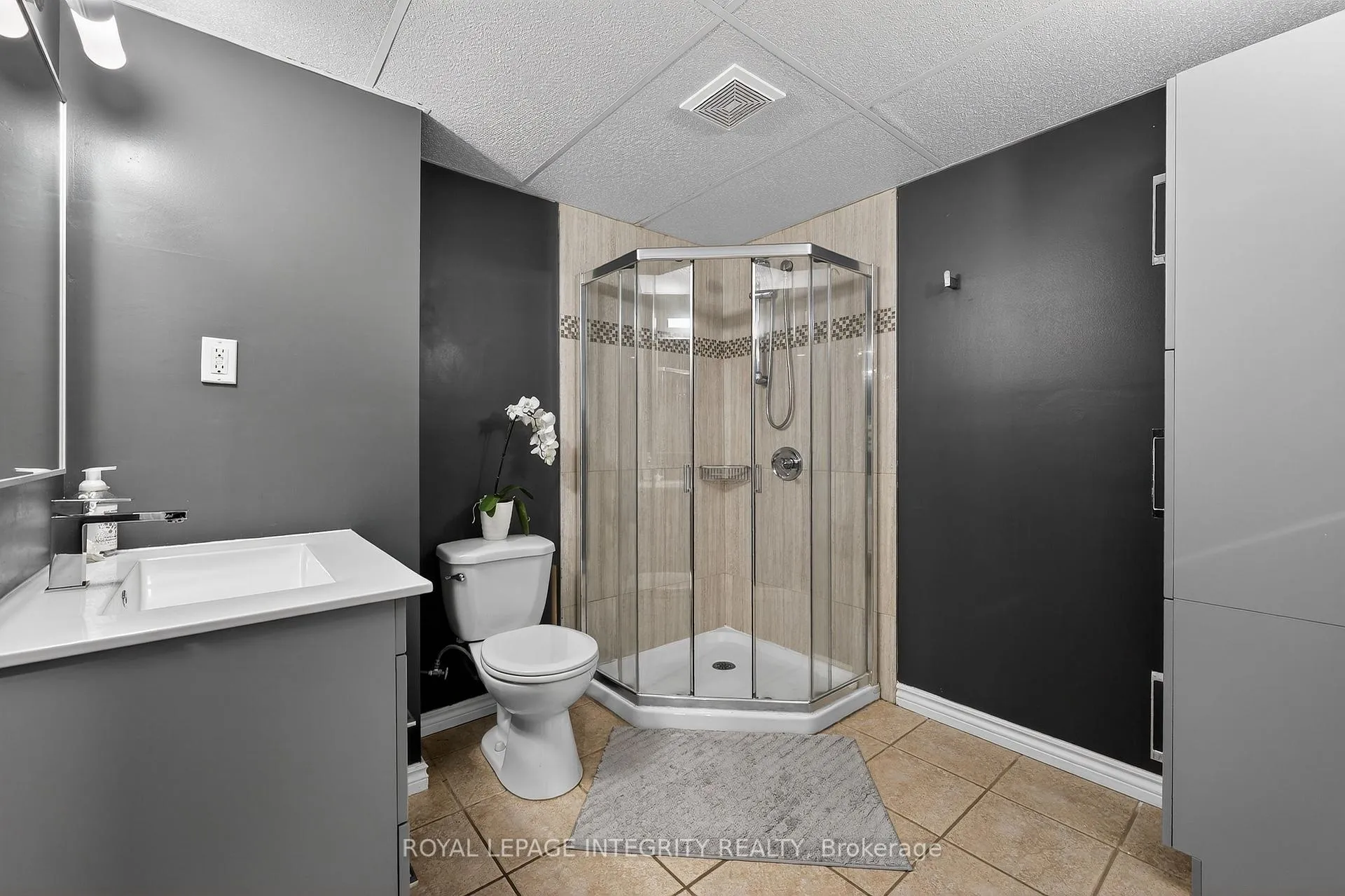 Photo 47 of 1380 Diane Crescent, Ottawa, Fallingbrook/Ridgemount — HOMEH