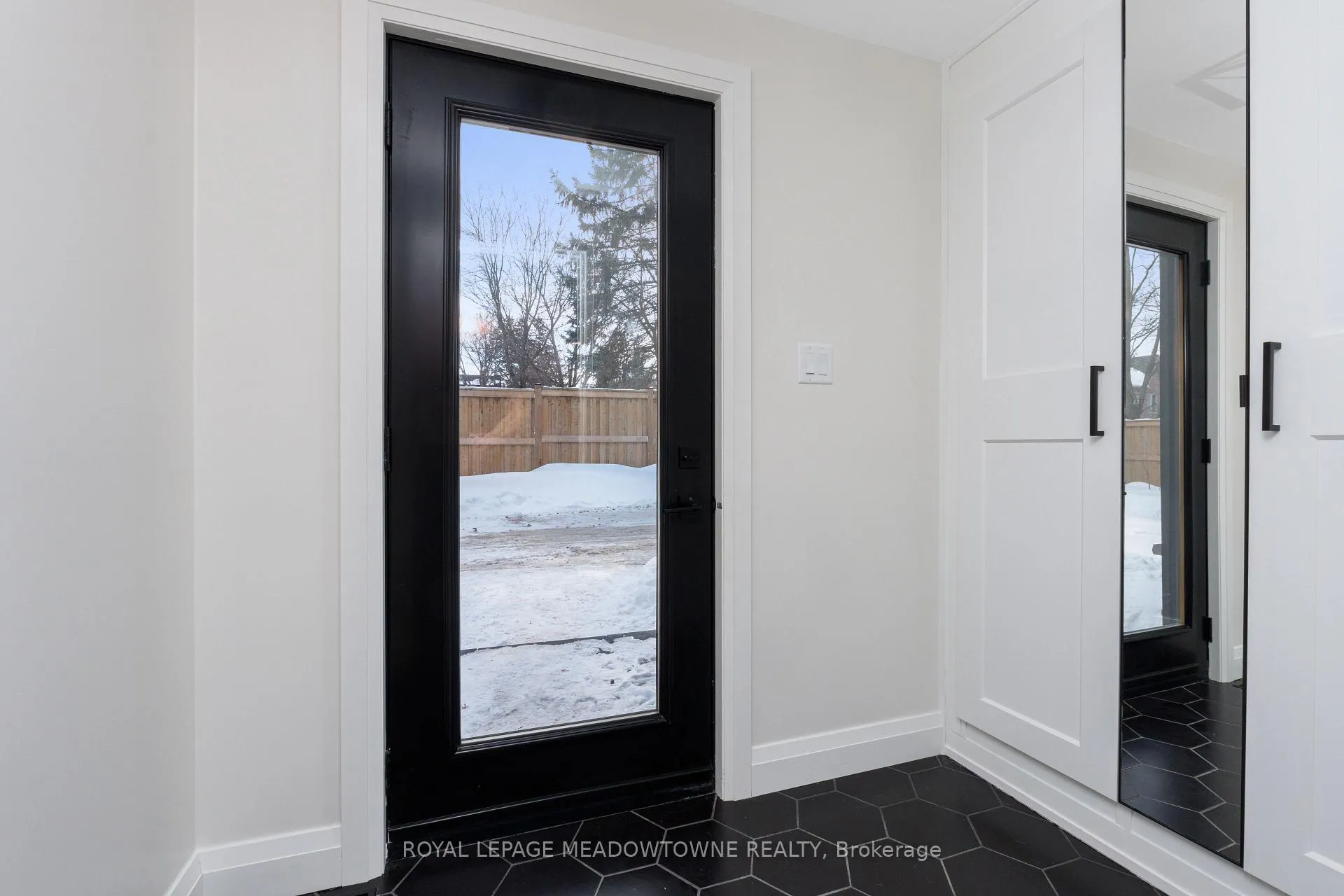 Photo 15 of 70 River Drive, Halton Hills, Georgetown — HOMEH