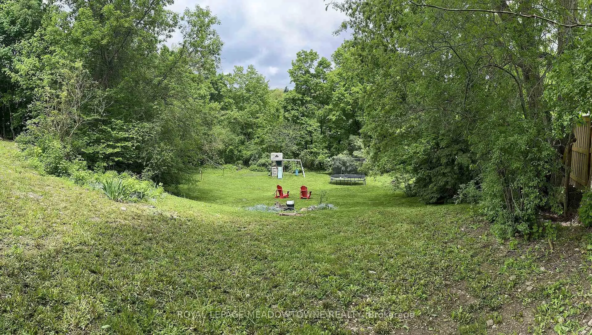 Photo 42 of 70 River Drive, Halton Hills, Georgetown — HOMEH