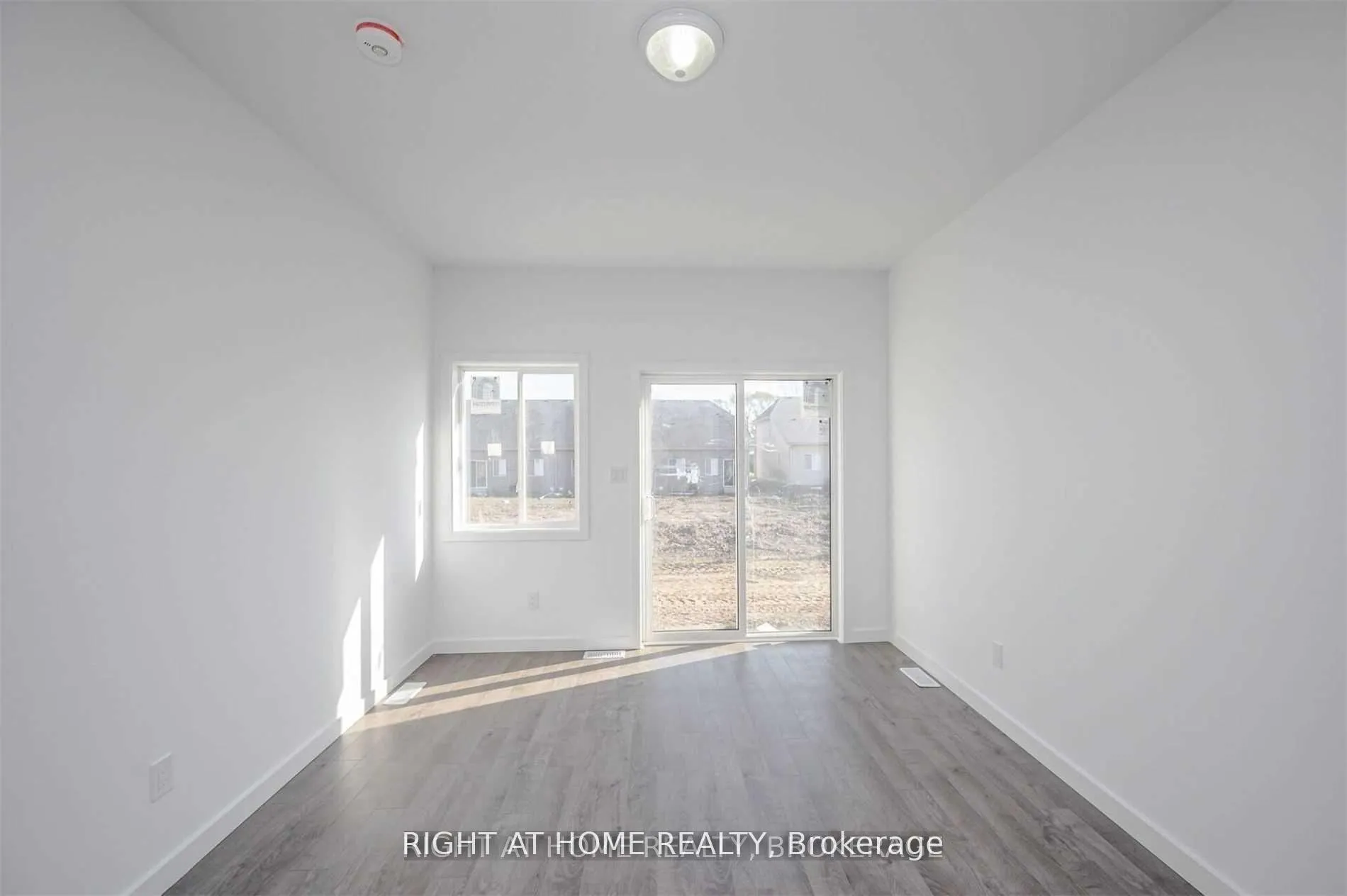 Photo 8 of 351 Chaffey Street, Welland, Lincoln/Crowland — HOMEH