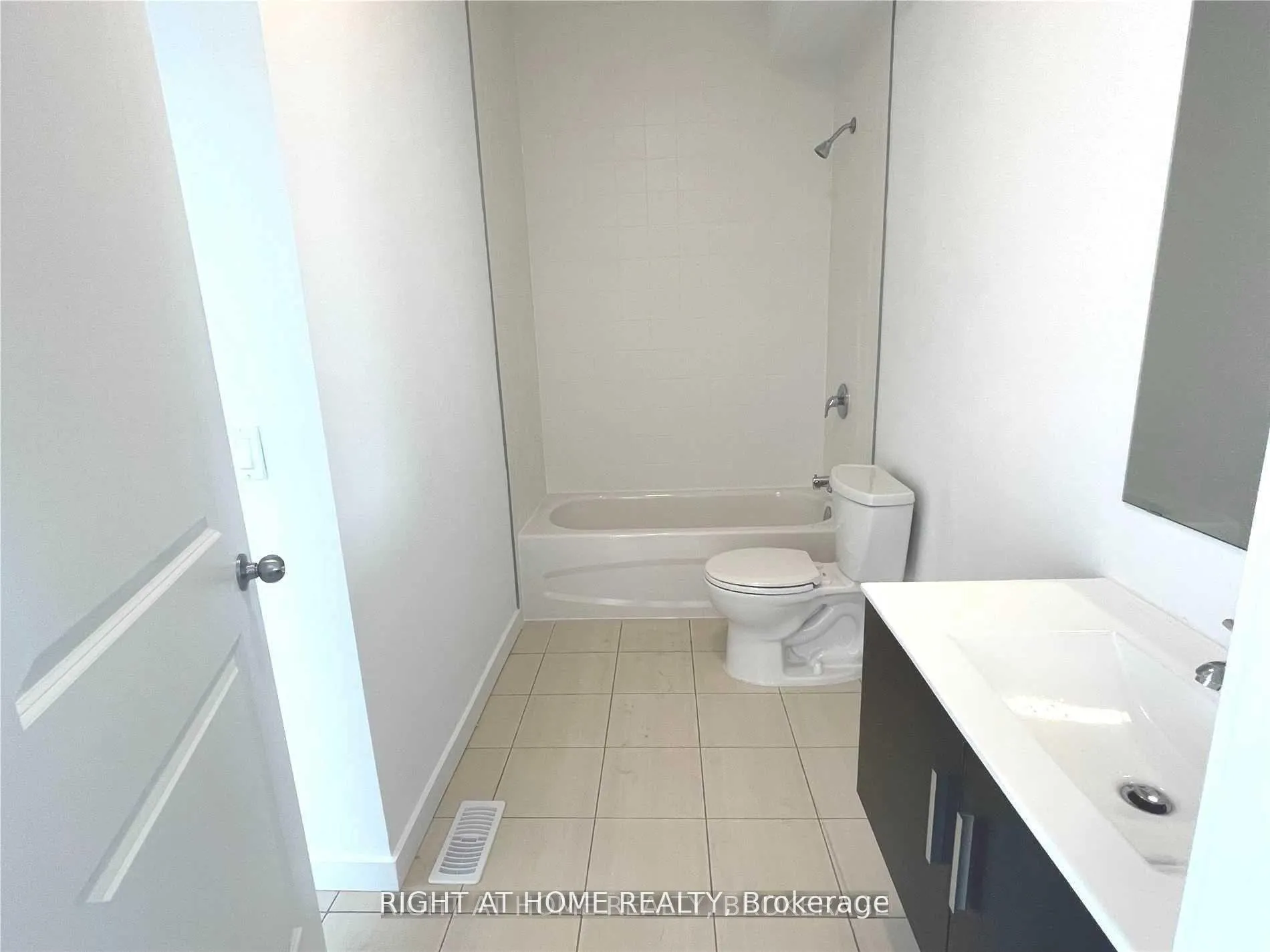 Photo 11 of 351 Chaffey Street, Welland, Lincoln/Crowland — HOMEH