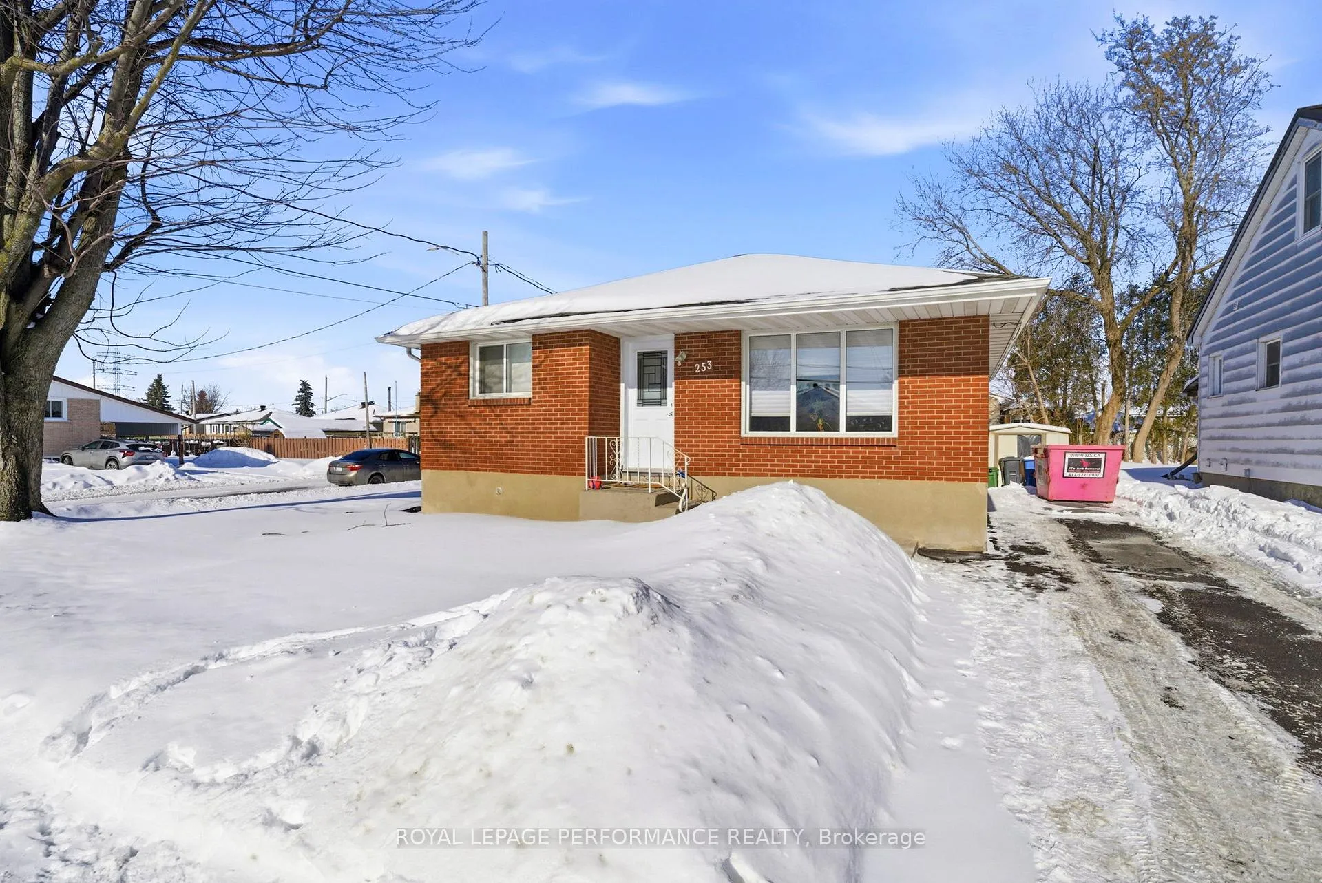Photo 3 of 253 Sunnyside Avenue, Cornwall — HOMEH