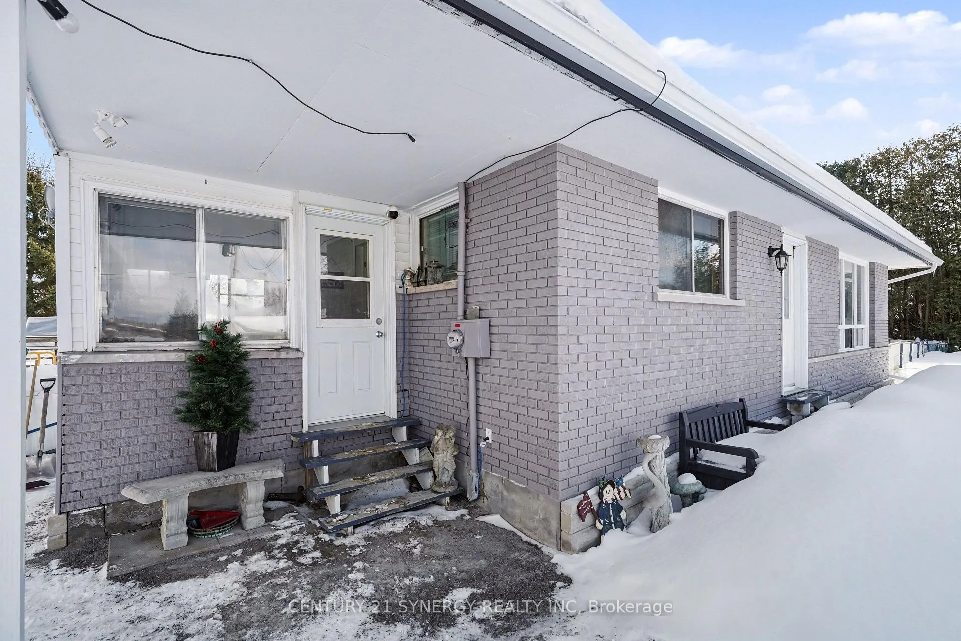 Photo 3 of 7 Bayview Drive, Smiths Falls — HOMEH