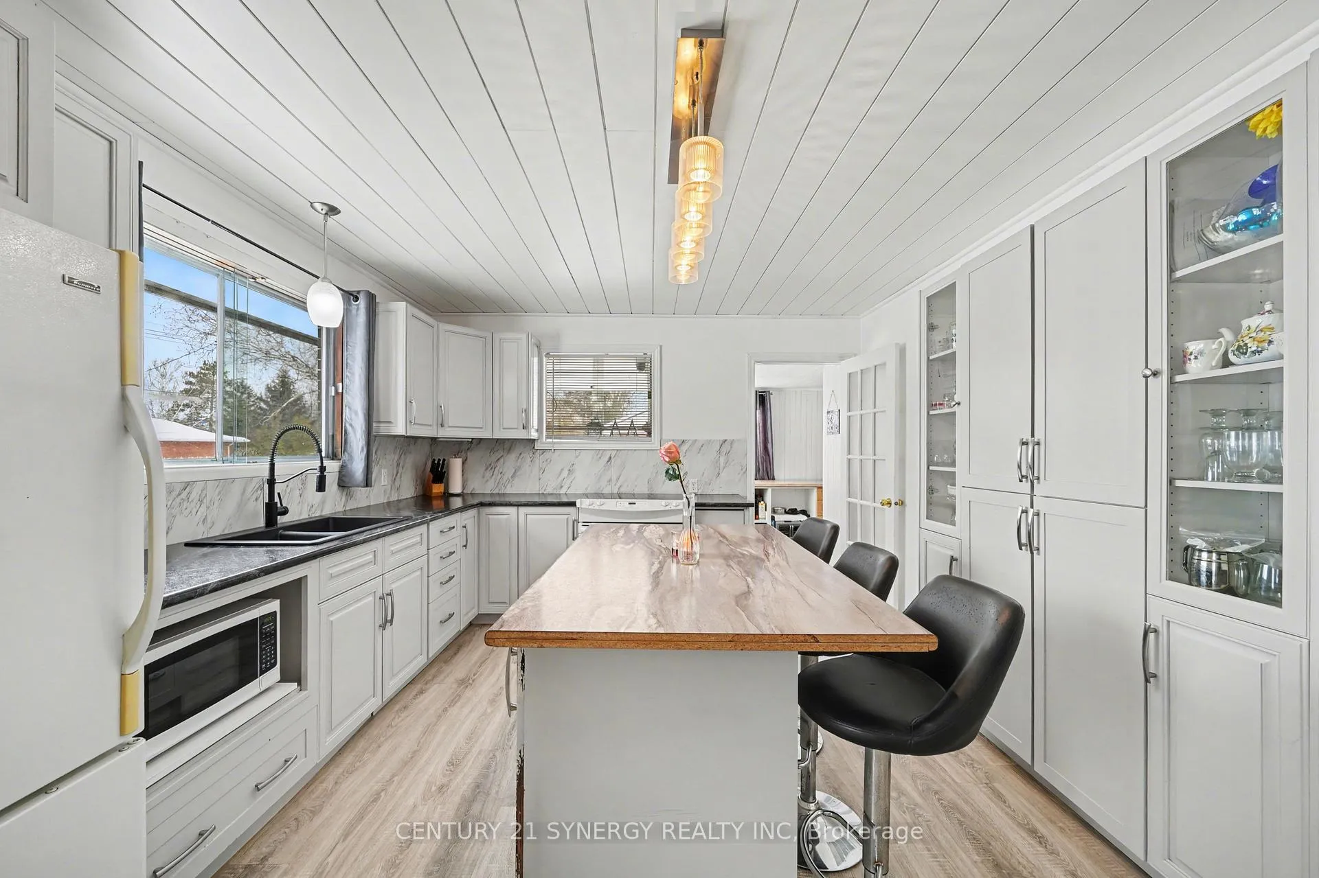 Photo 11 of 7 Bayview Drive, Smiths Falls — HOMEH