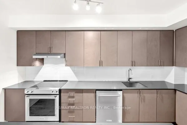 Photo 13 of Unit 326, 8960 Jane Street, Vaughan, Vellore Village — HOMEH
