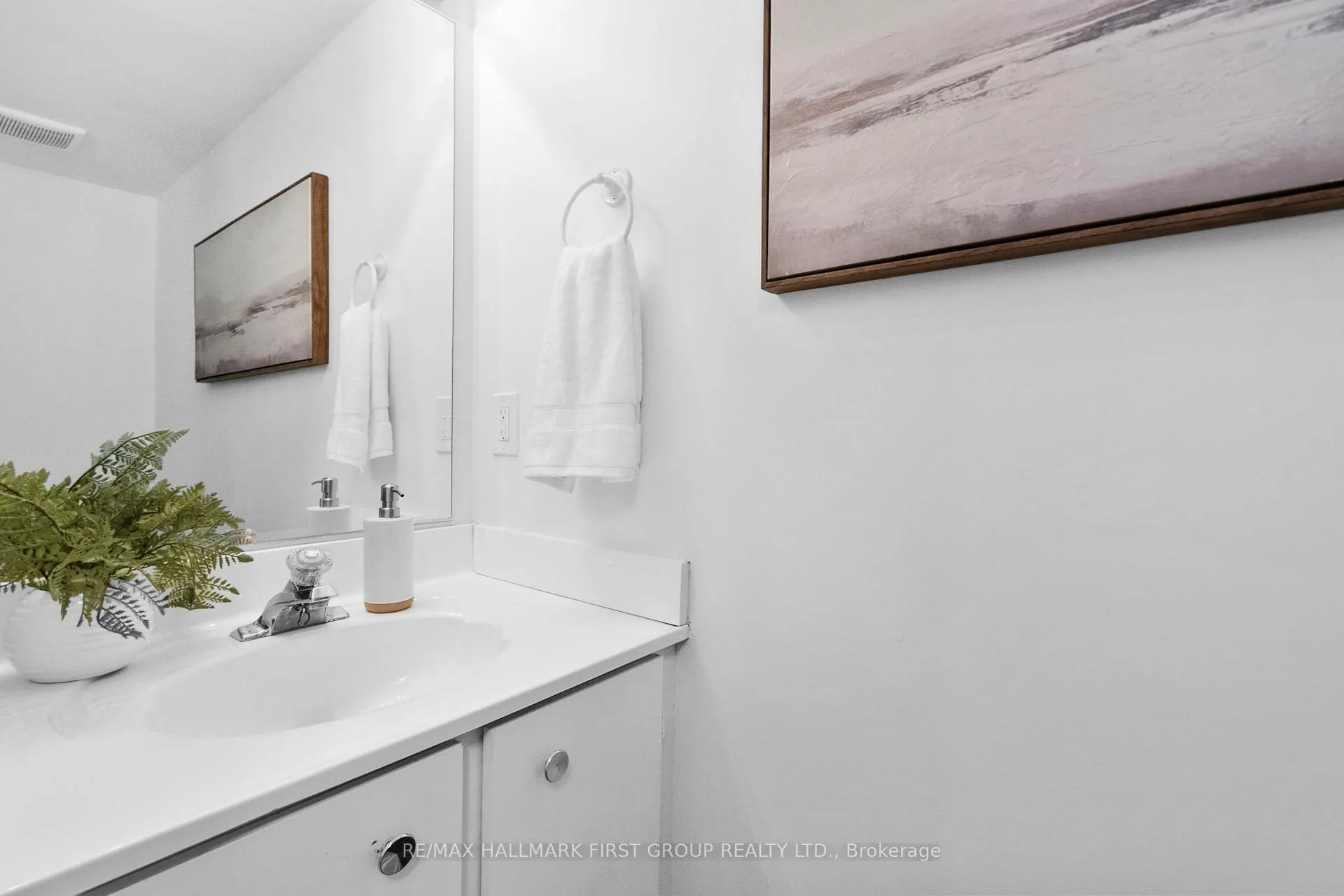 Photo 20 of 1742 Ada Court, Pickering, Amberlea — HOMEH