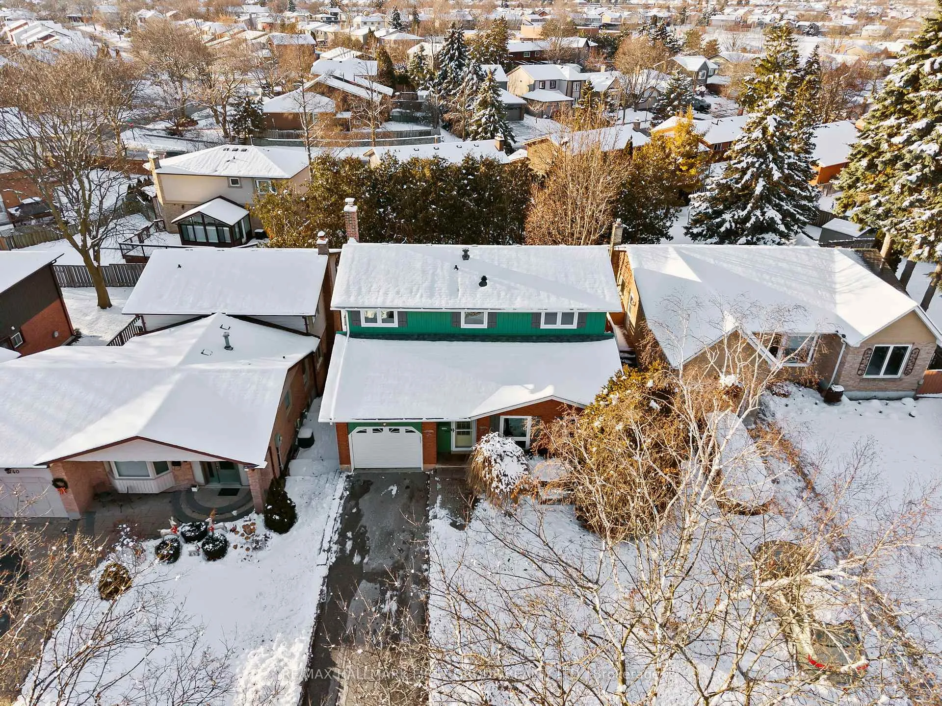 Photo 47 of 1742 Ada Court, Pickering, Amberlea — HOMEH