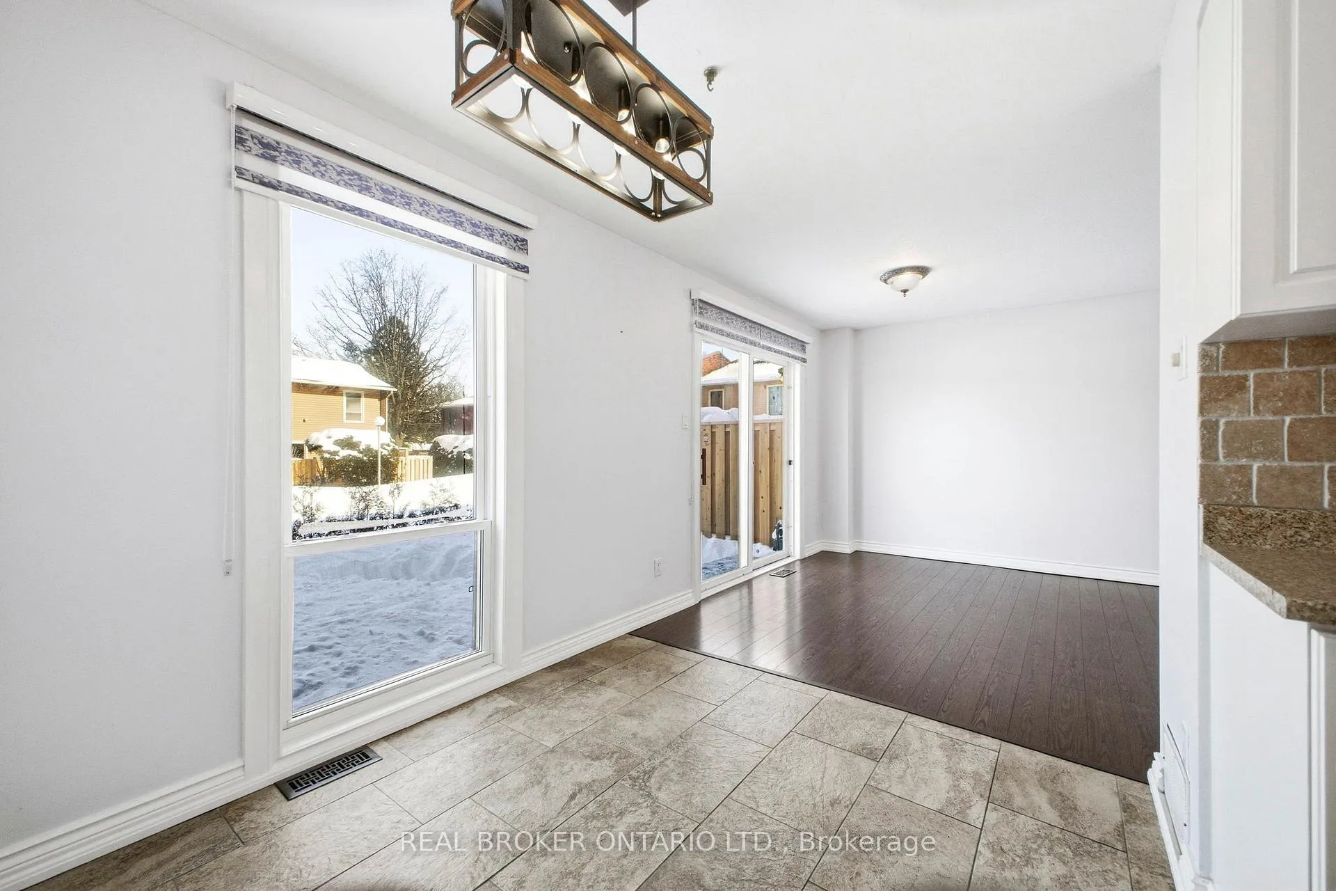 Photo 11 of Unit F, 6 Arnold Drive, Ottawa, Arbeatha Park — HOMEH