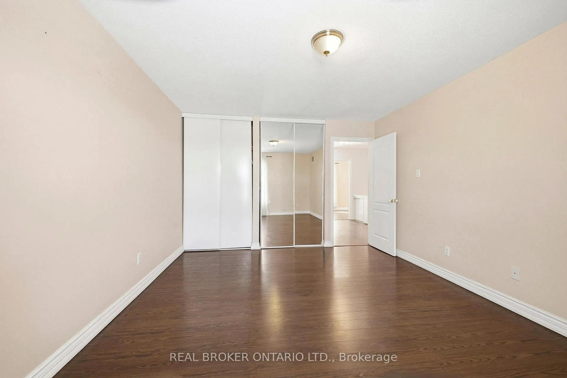 Photo 21 of Unit F, 6 Arnold Drive, Ottawa, Arbeatha Park — HOMEH