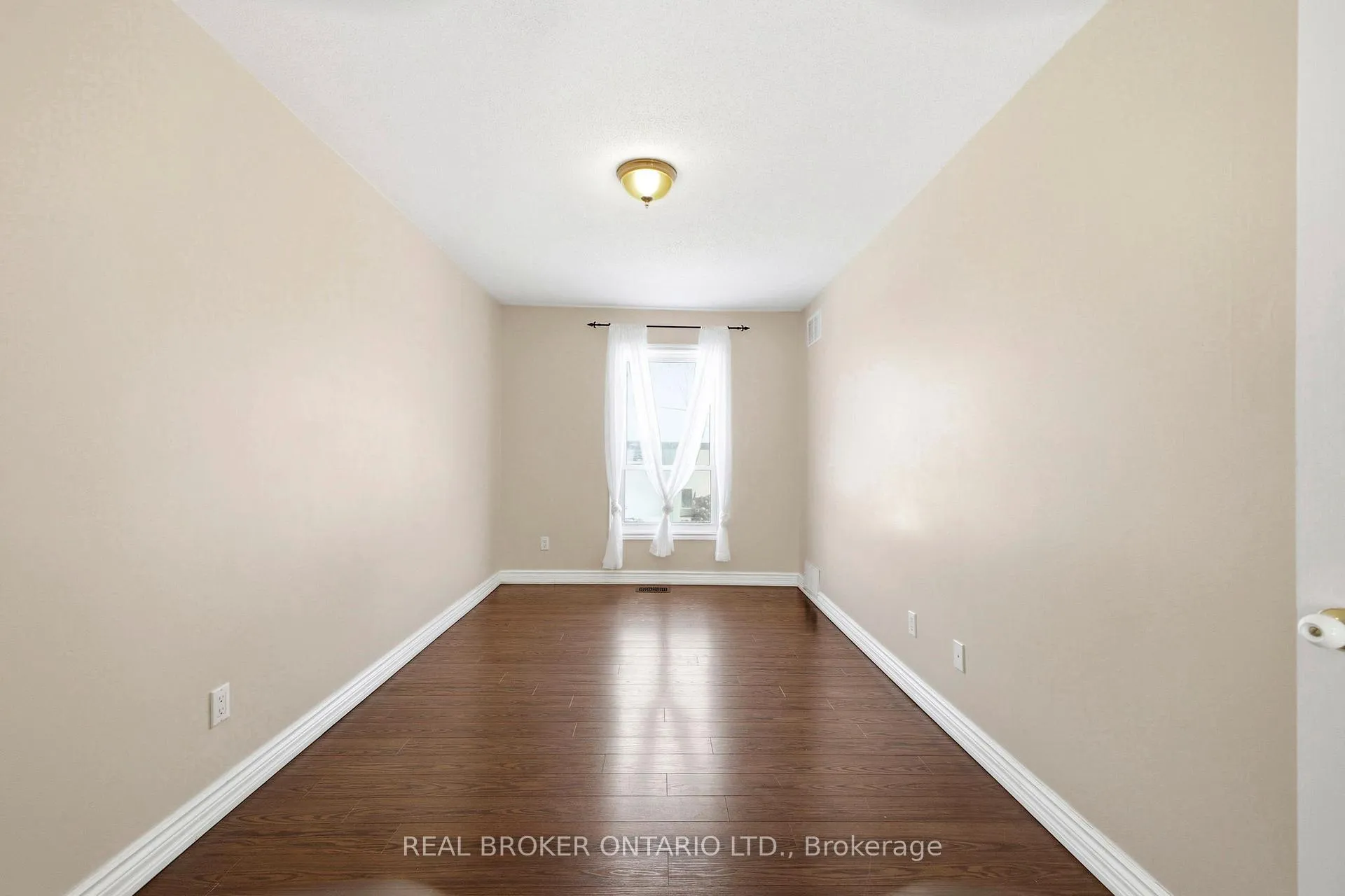 Photo 22 of Unit F, 6 Arnold Drive, Ottawa, Arbeatha Park — HOMEH