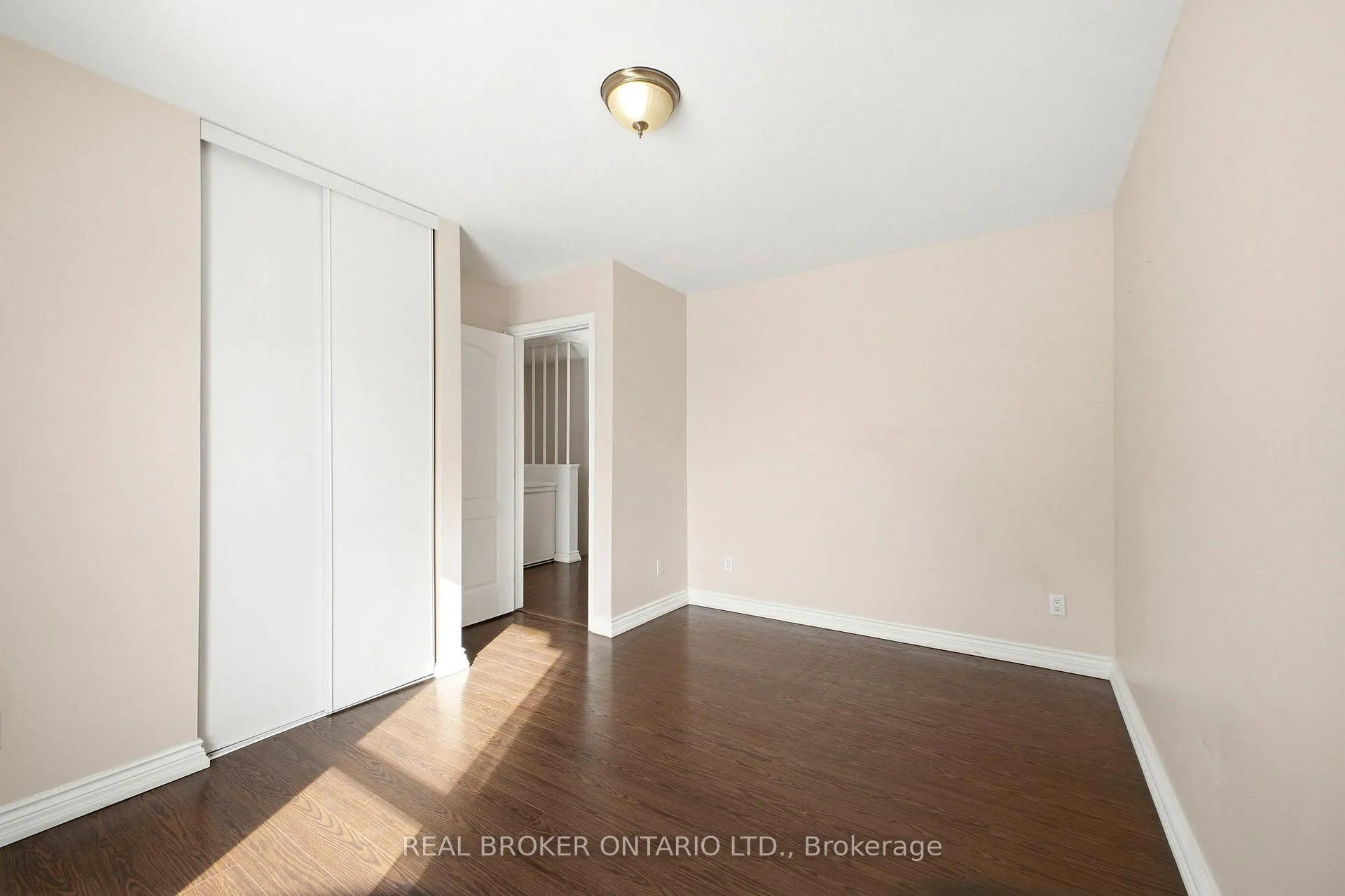 Photo 25 of Unit F, 6 Arnold Drive, Ottawa, Arbeatha Park — HOMEH