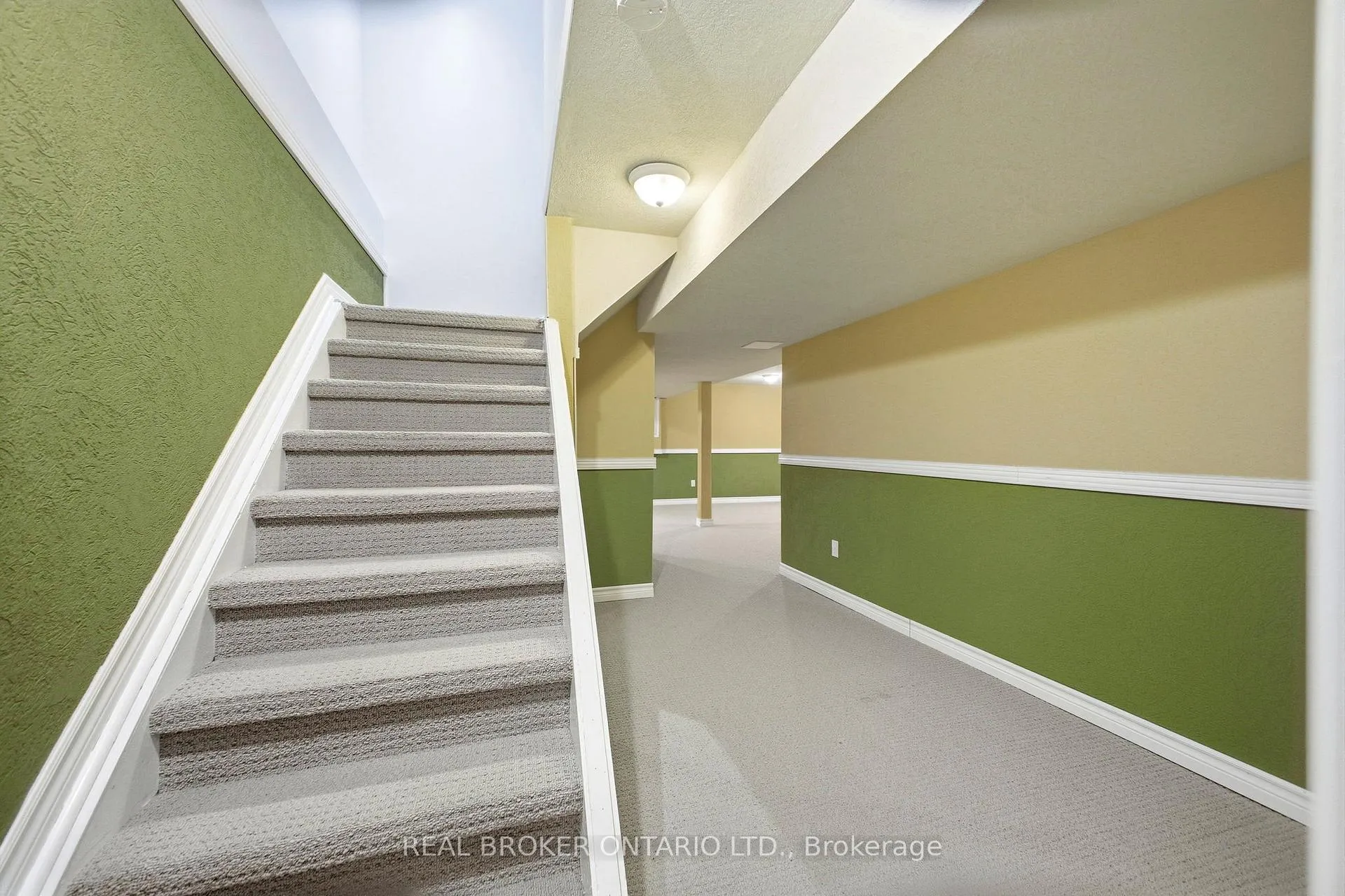 Photo 30 of Unit F, 6 Arnold Drive, Ottawa, Arbeatha Park — HOMEH