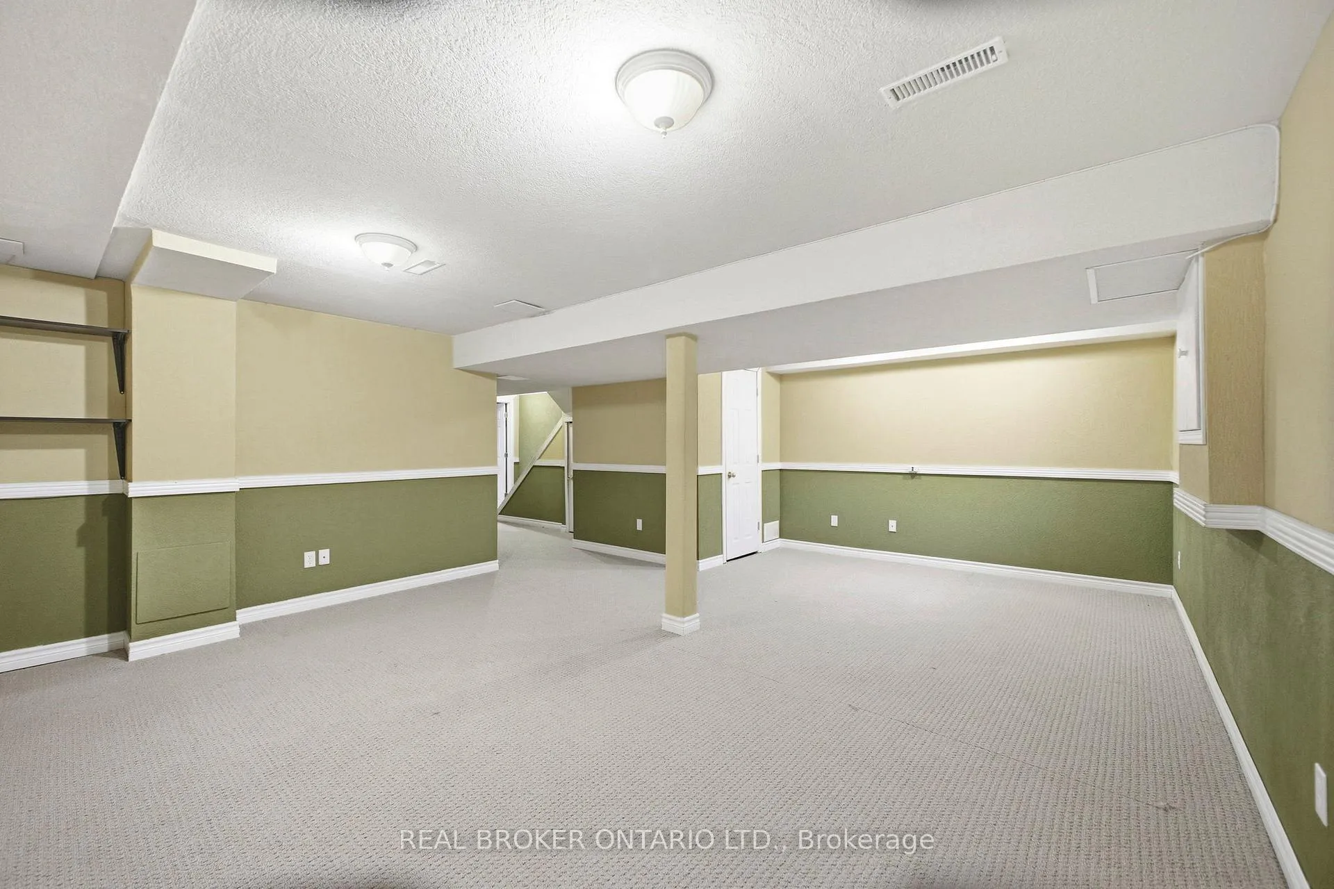 Photo 34 of Unit F, 6 Arnold Drive, Ottawa, Arbeatha Park — HOMEH