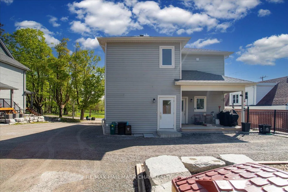 Photo 1 of Unit B, 325 Peter Street, Orillia — HOMEH