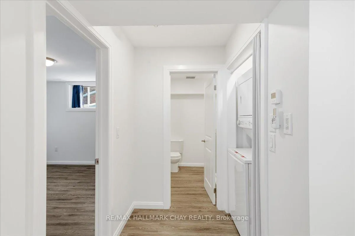 Photo 18 of Unit B, 325 Peter Street, Orillia — HOMEH