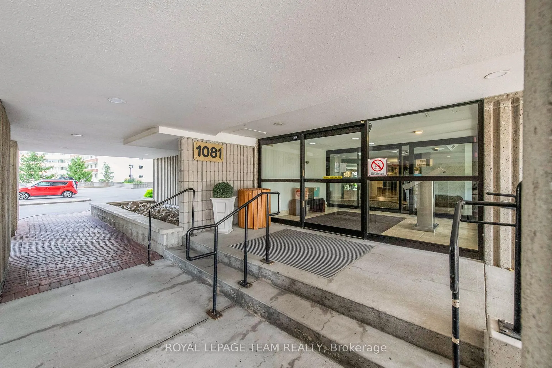 Photo 2 of Unit 1101, 1081 Ambleside Drive, Ottawa, Woodroffe — HOMEH
