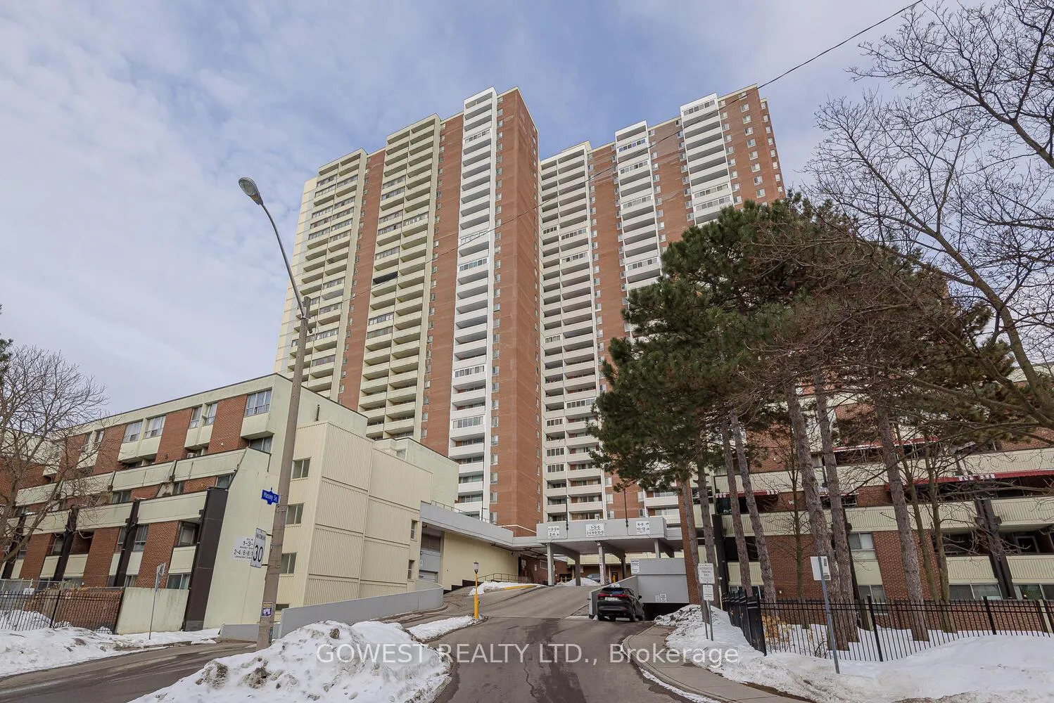 Photo 1 of Unit 1006, 1 Massey Square, Toronto, Crescent Town — HOMEH