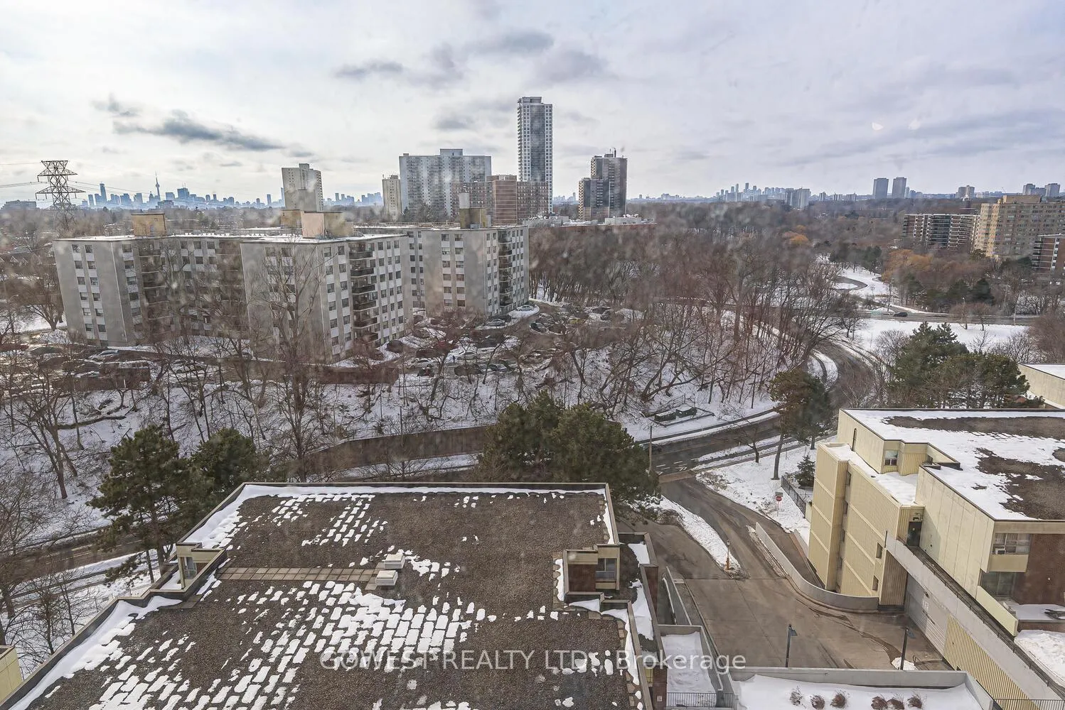 Photo 12 of Unit 1006, 1 Massey Square, Toronto, Crescent Town — HOMEH